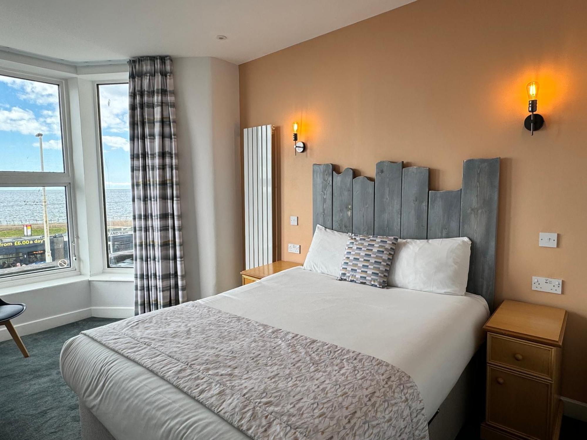 Craig-y-don Hotel 2*