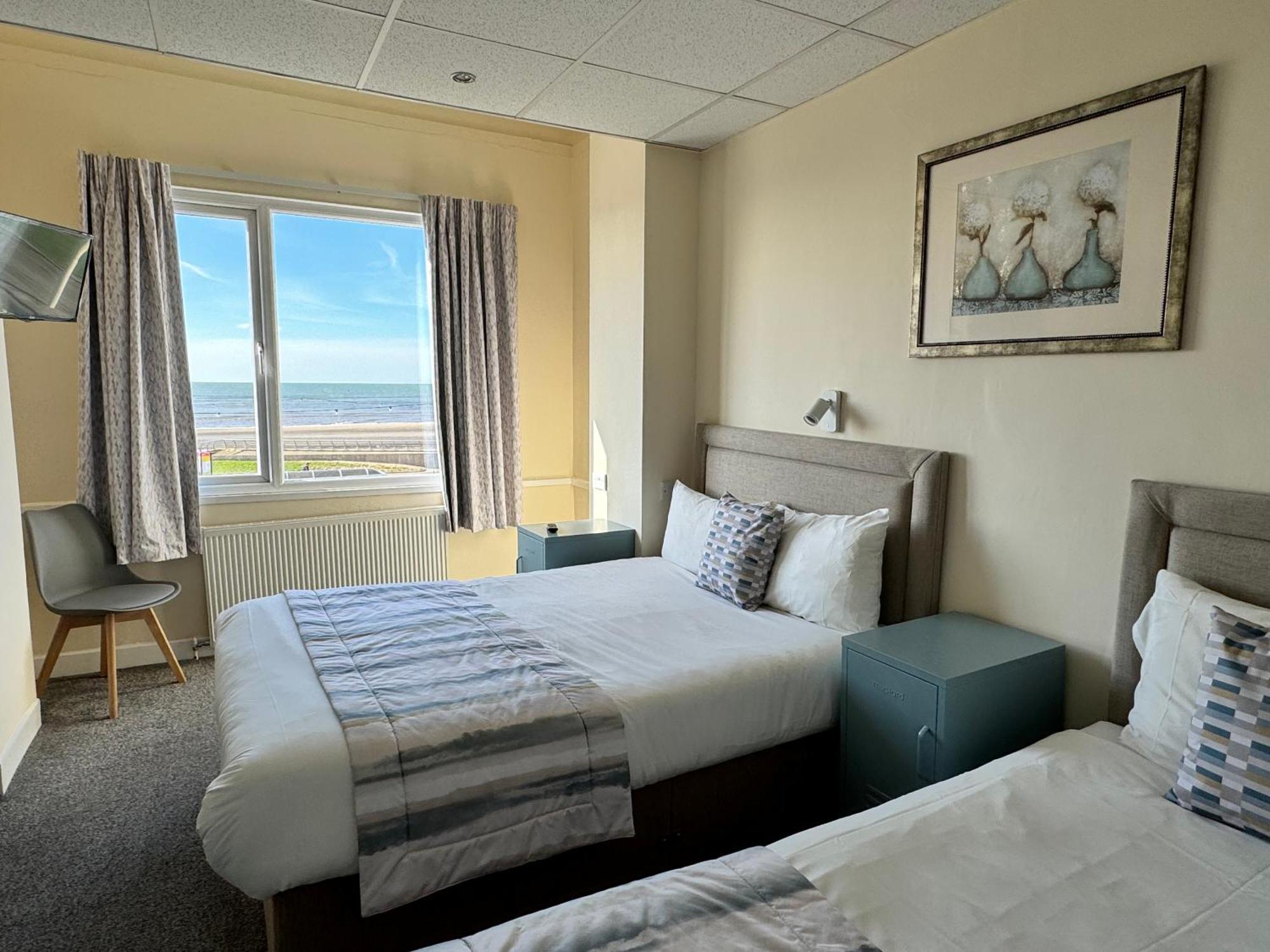 Craig-y-don Hotel 2*