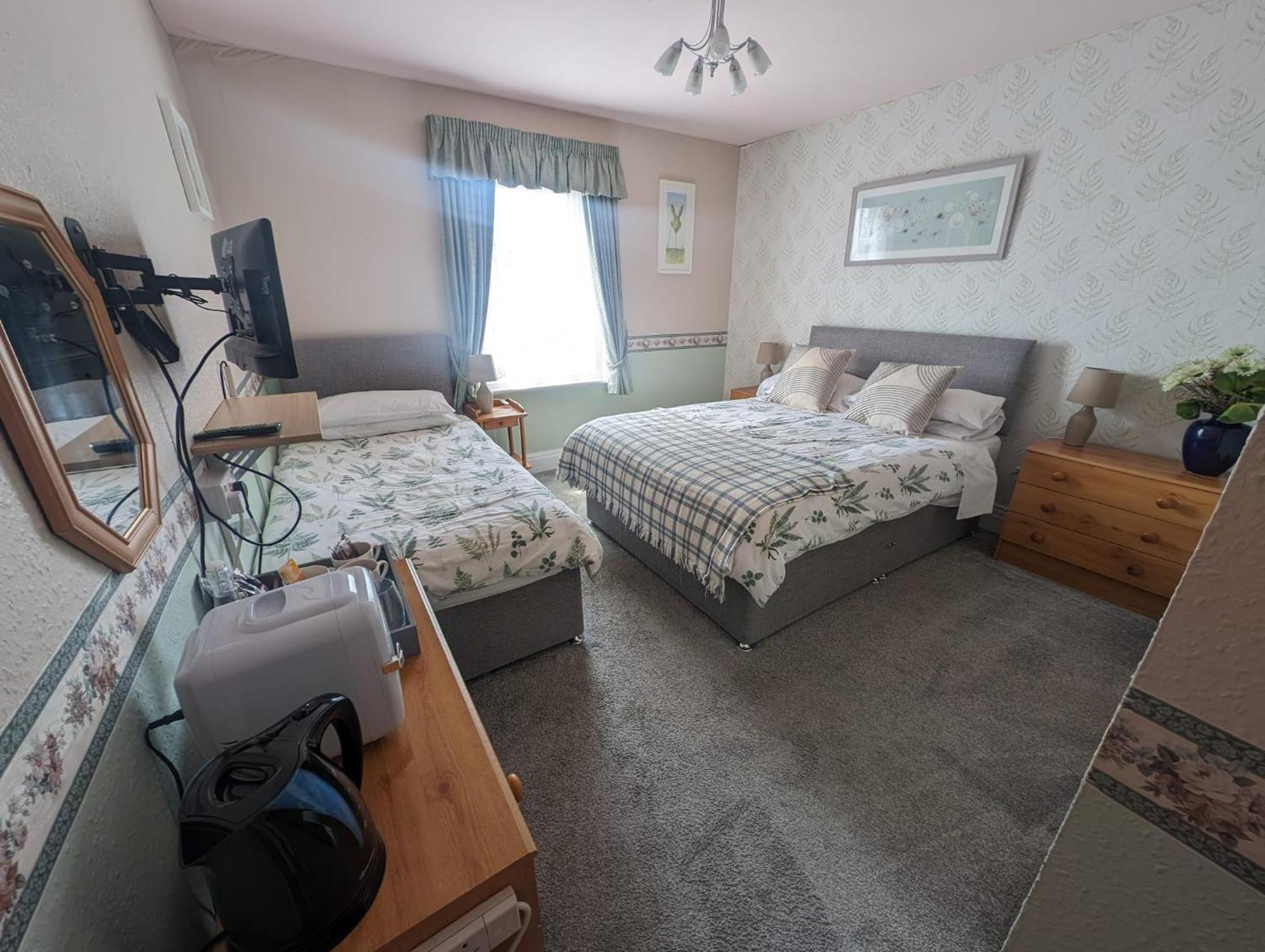 Hesketh 3* Blackpool