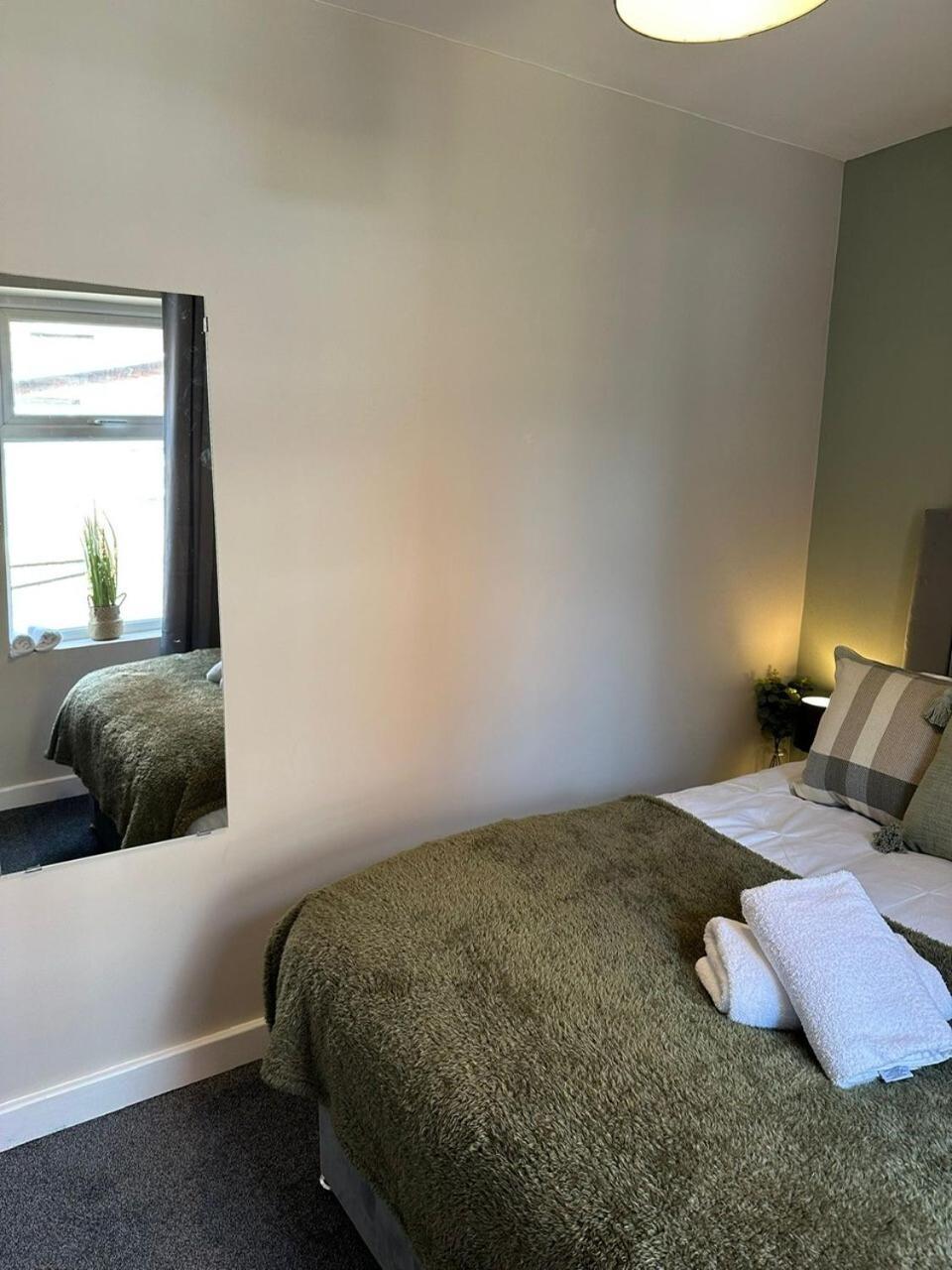 Abode - Vance Road Star House Apartment *