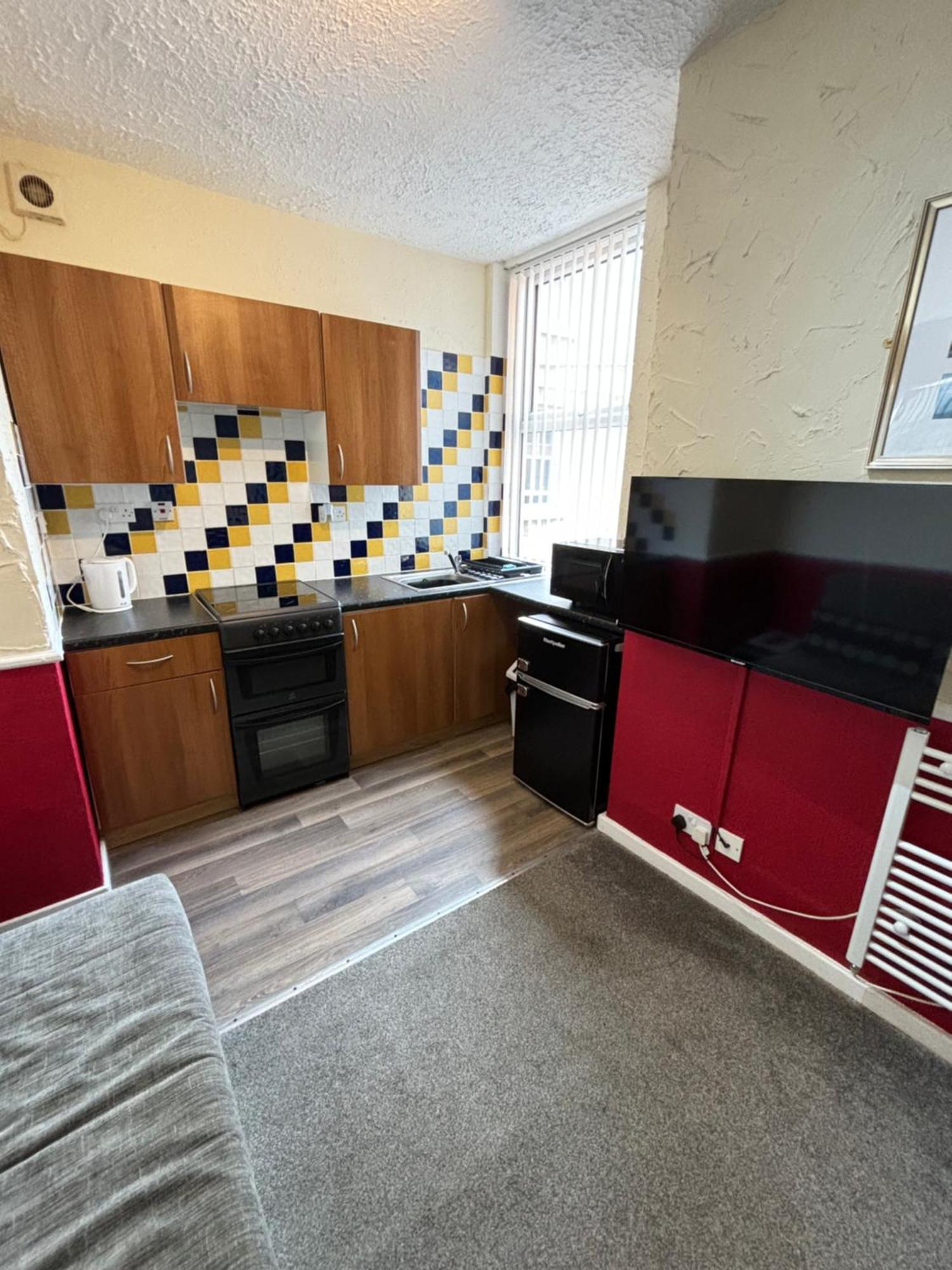 Lindisfarne - Families & Couples Only Apartment