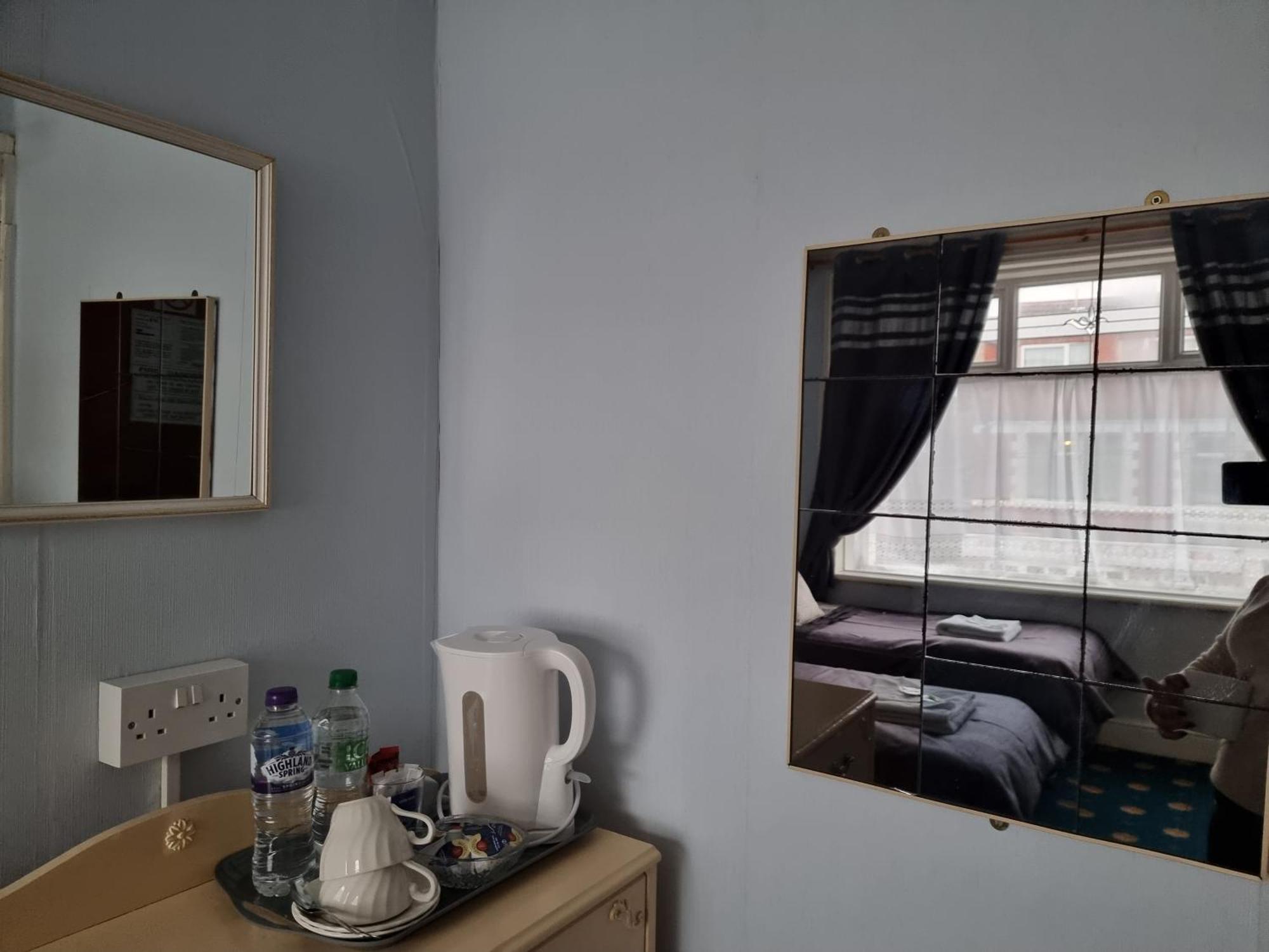 Hotel The Glen Stuart *