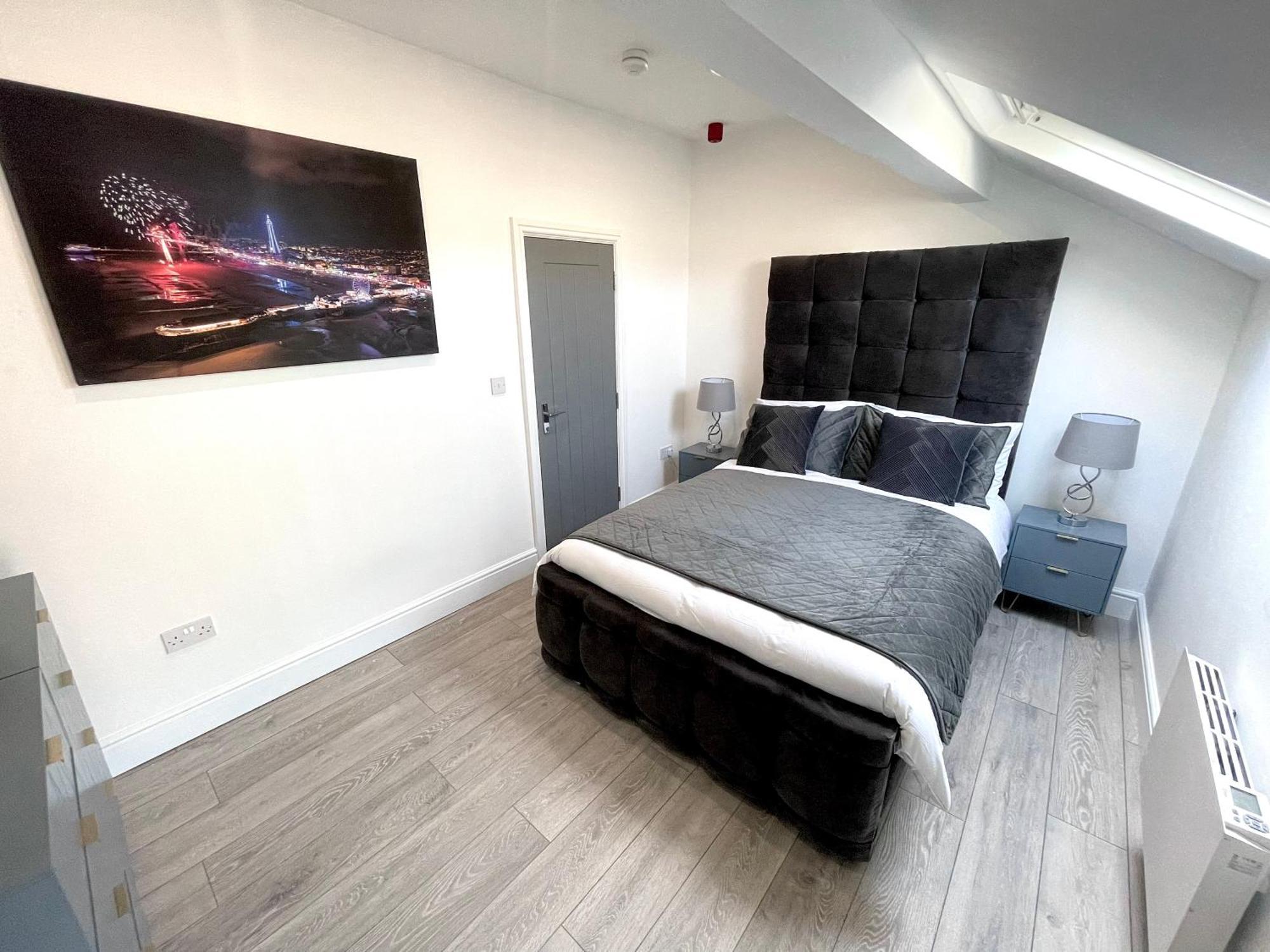 Osborne Luxury Hot Tub And Jacuzzi * Blackpool