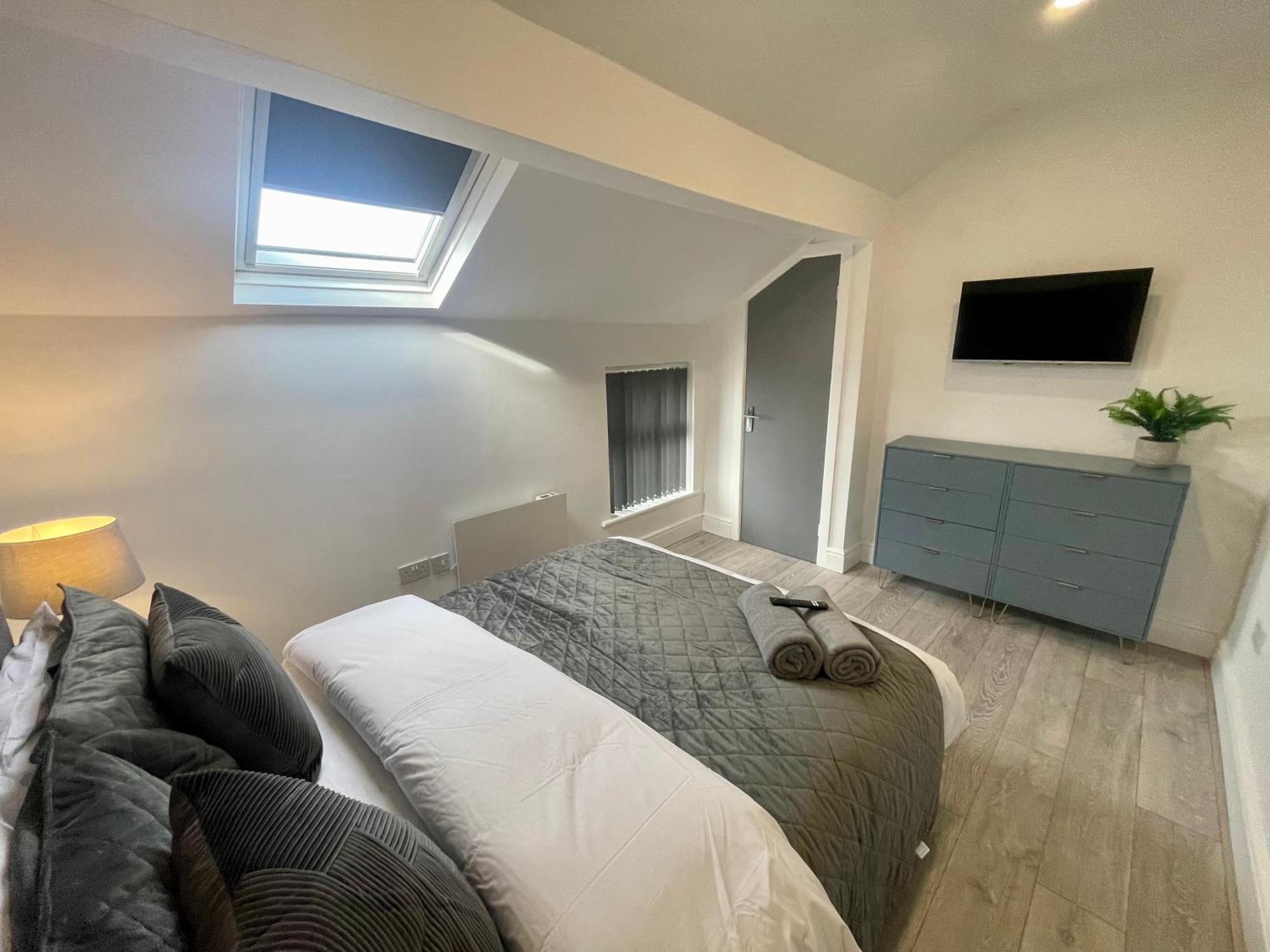 Osborne Luxury Hot Tub And Jacuzzi * Blackpool