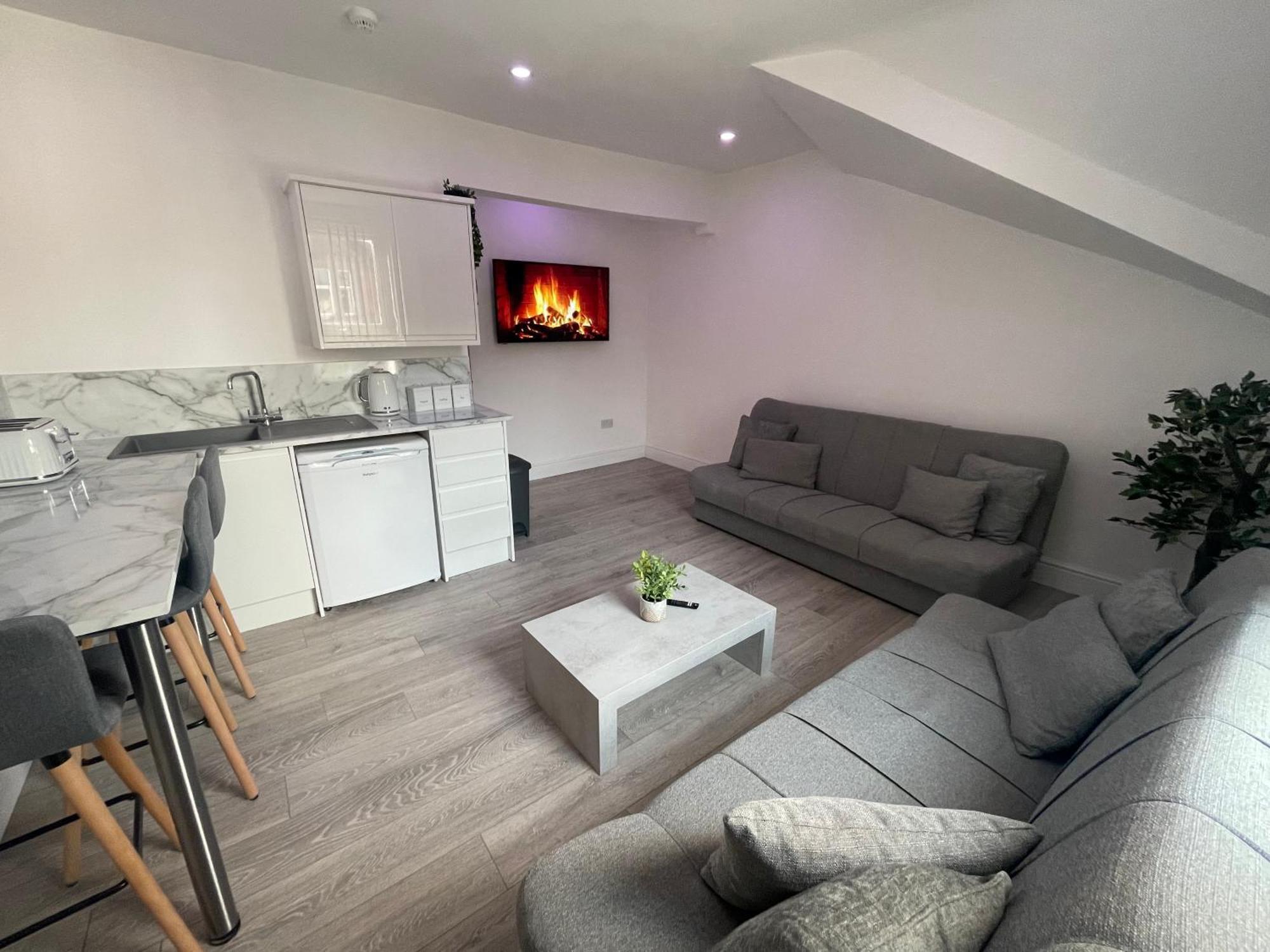 Apartment Osborne Luxury Hot Tub And Jacuzzi *