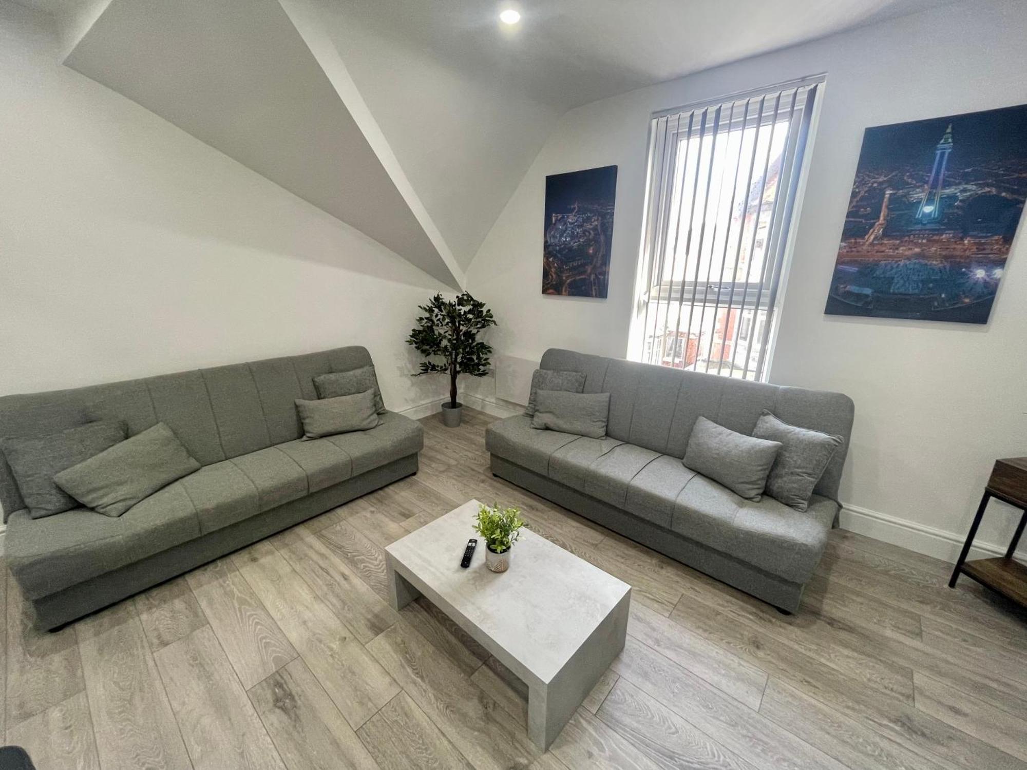 Osborne Luxury Hot Tub And Jacuzzi Apartment Blackpool