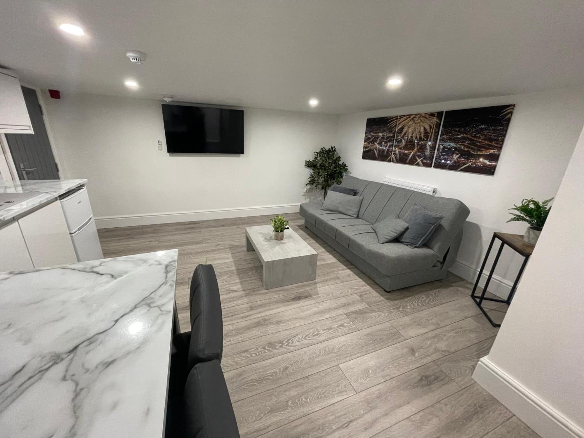 Osborne Luxury Hot Tub And Jacuzzi Apartment *