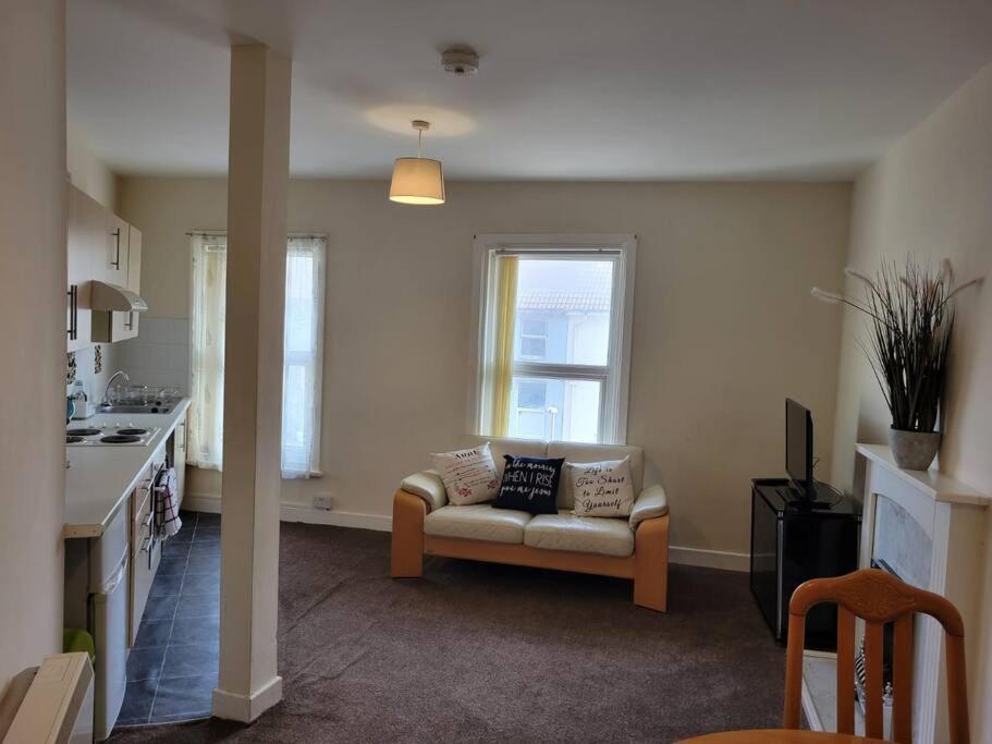 Apartment Cozy One-bedroom Studio Flat !