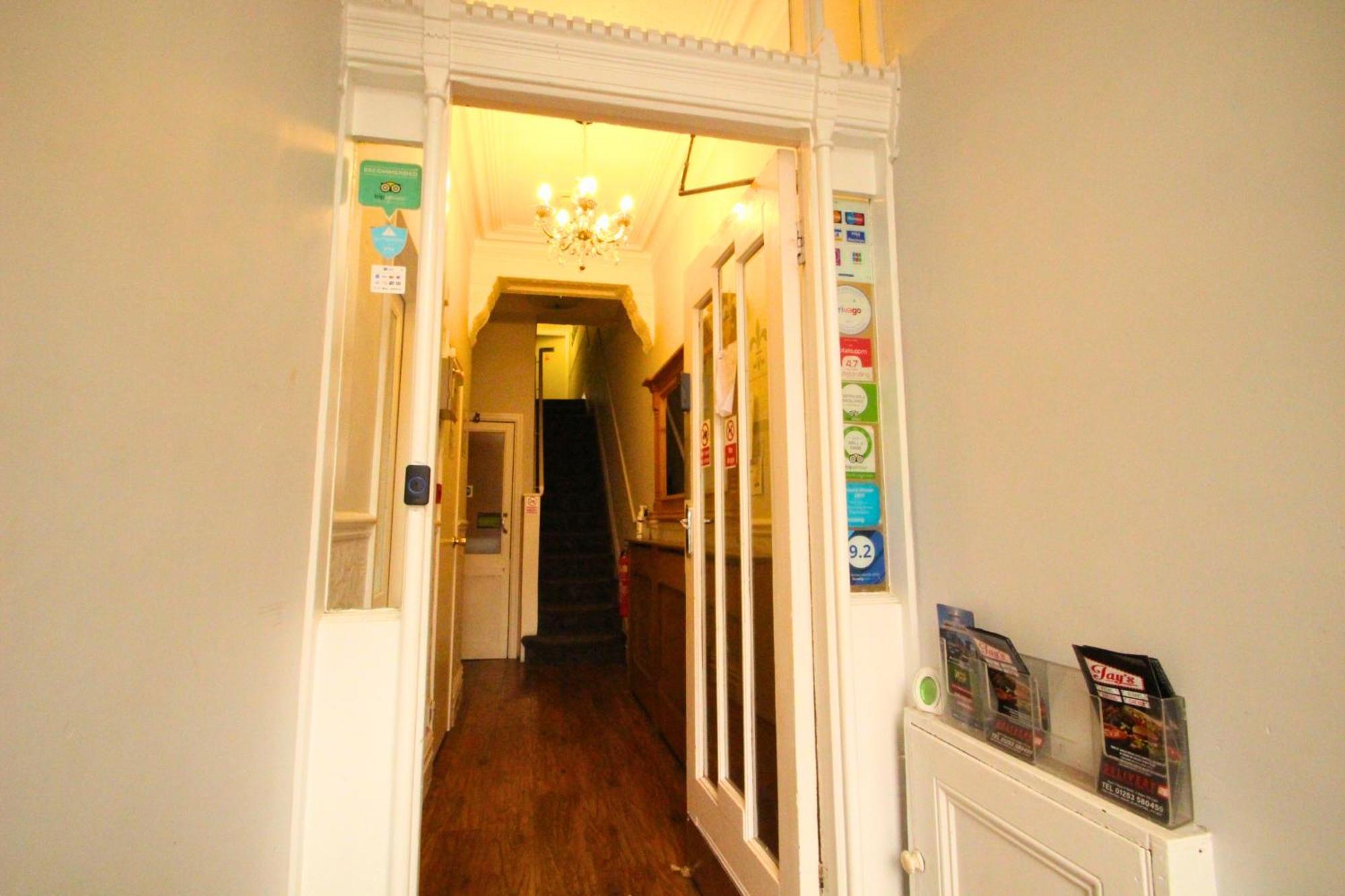 Oyo Abbey Hotel Blackpool