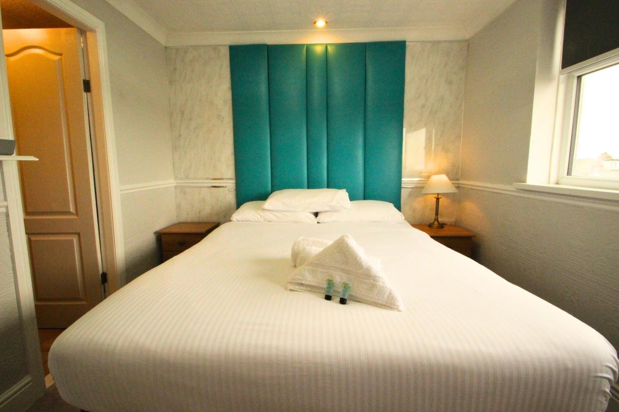 Hotel Oyo Abbey 4*