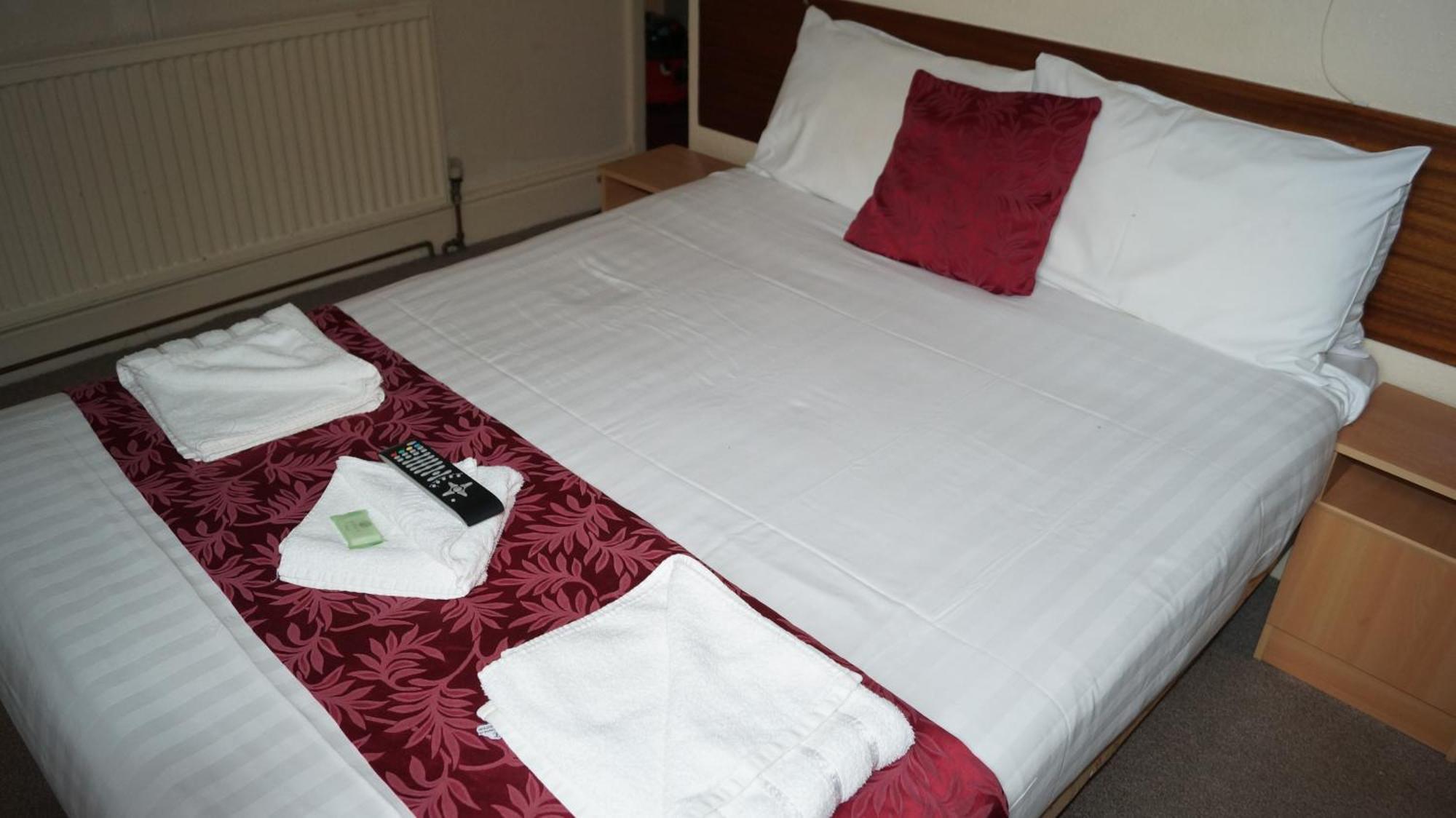 Vernon Hotel 3*