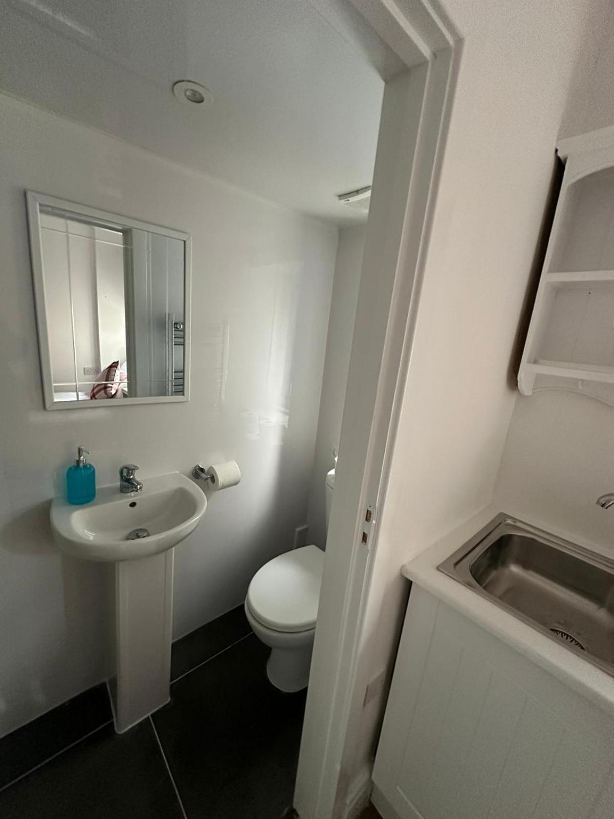 Apartment Suli House- Flats & En-suite-families And Couples Only Blackpool