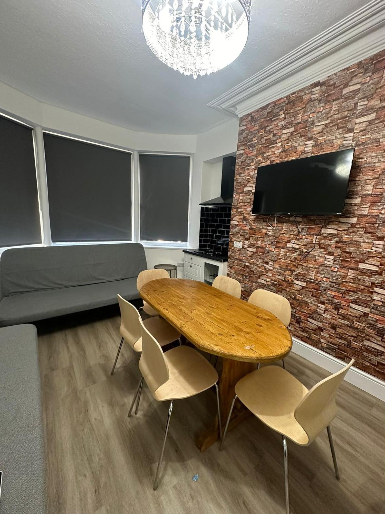 Apartment Suli House- Flats & En-suite-families And Couples Only *
