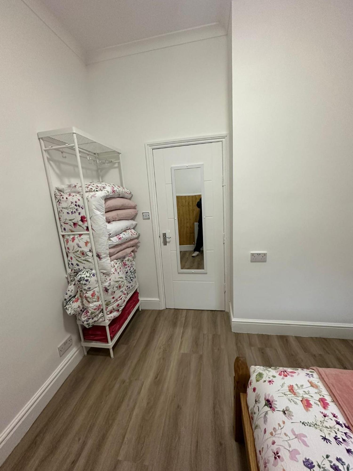Suli House- Flats & En-suite-families And Couples Only Blackpool