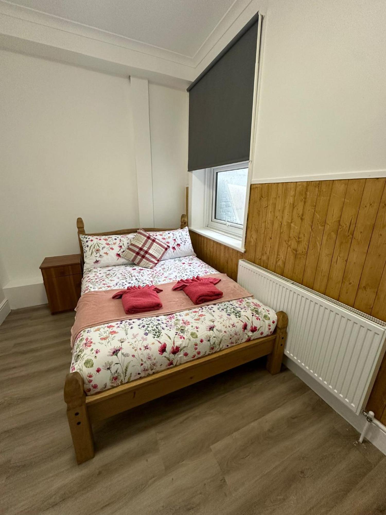 Suli House- Flats & En-suite-families And Couples Only