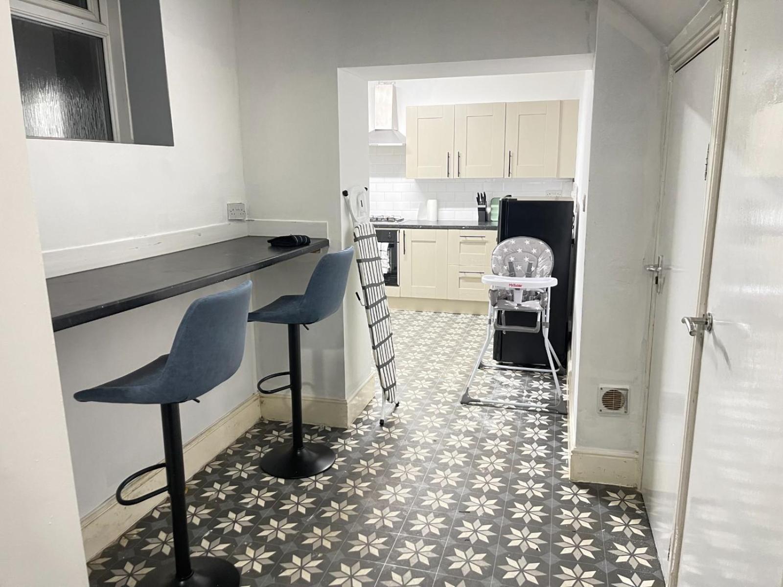 Spacious 6-bedroom In Bedes, * Blackpool