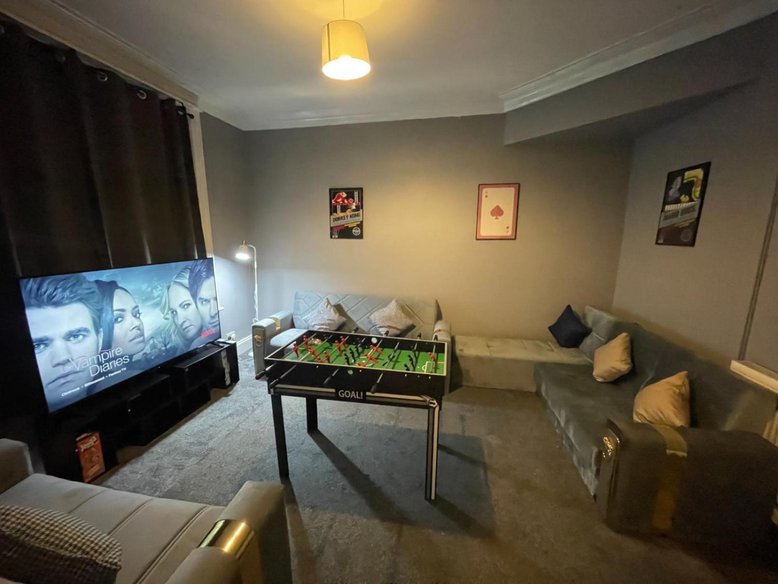 Holiday home Spacious 6-bedroom In Bedes, *