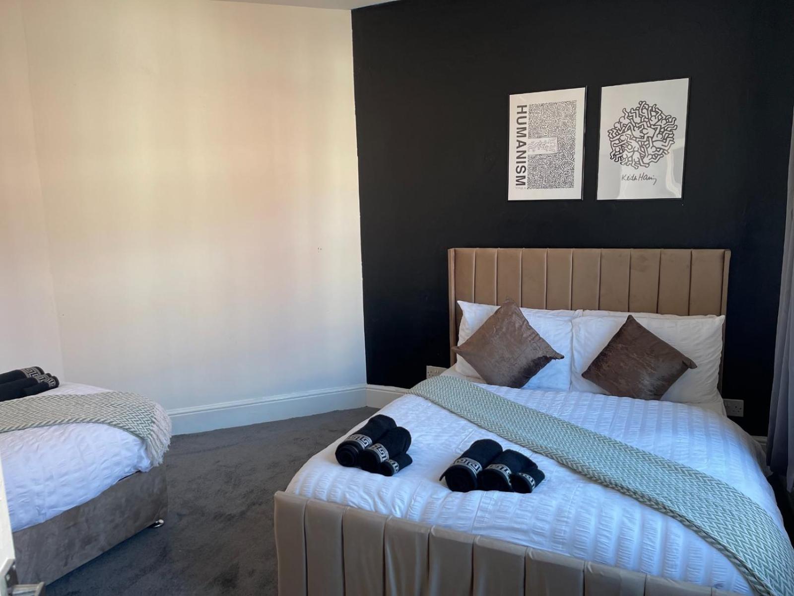 Spacious 6-bedroom In Bedes, Blackpool