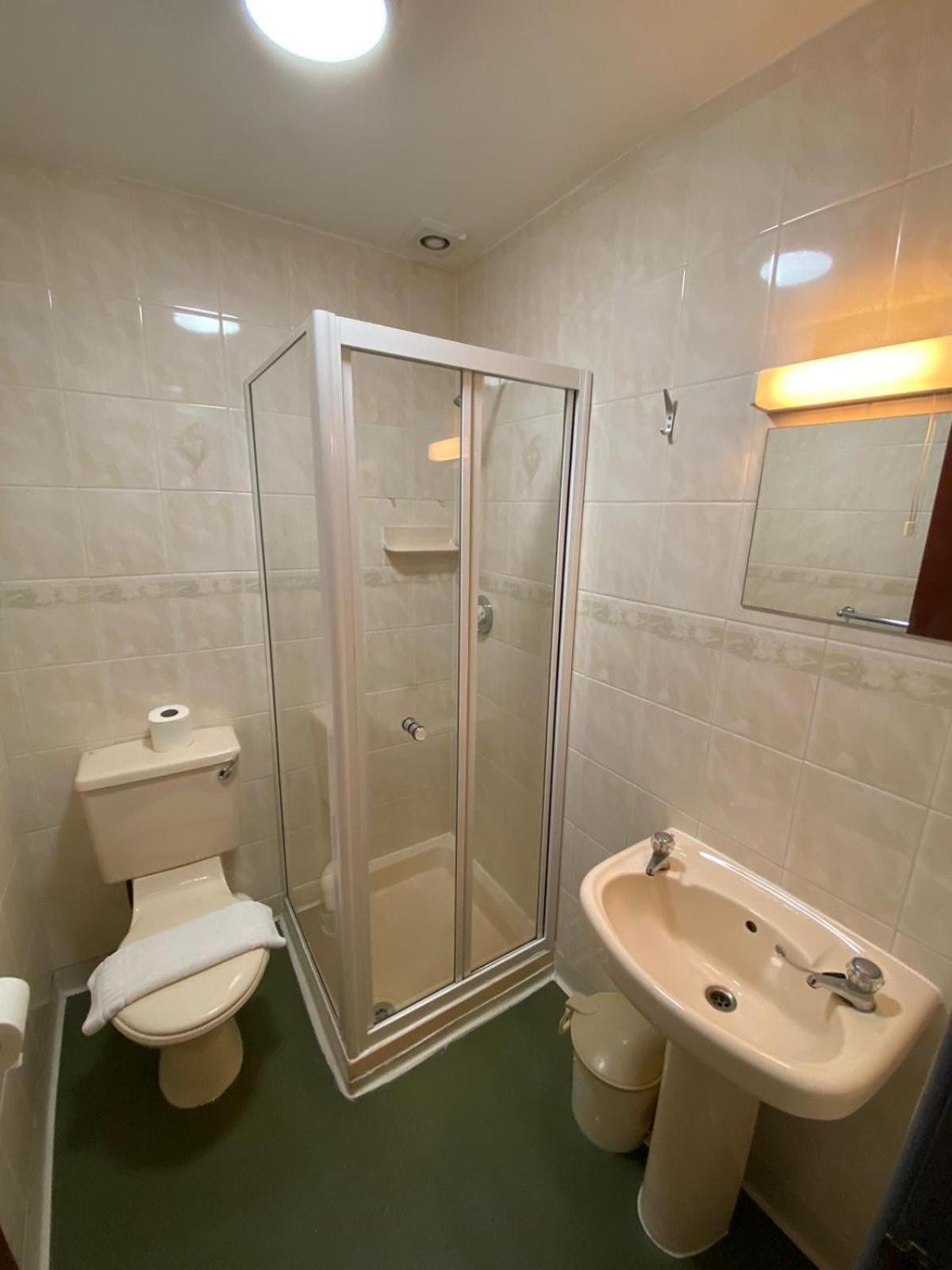 Alumhurst Guest house
