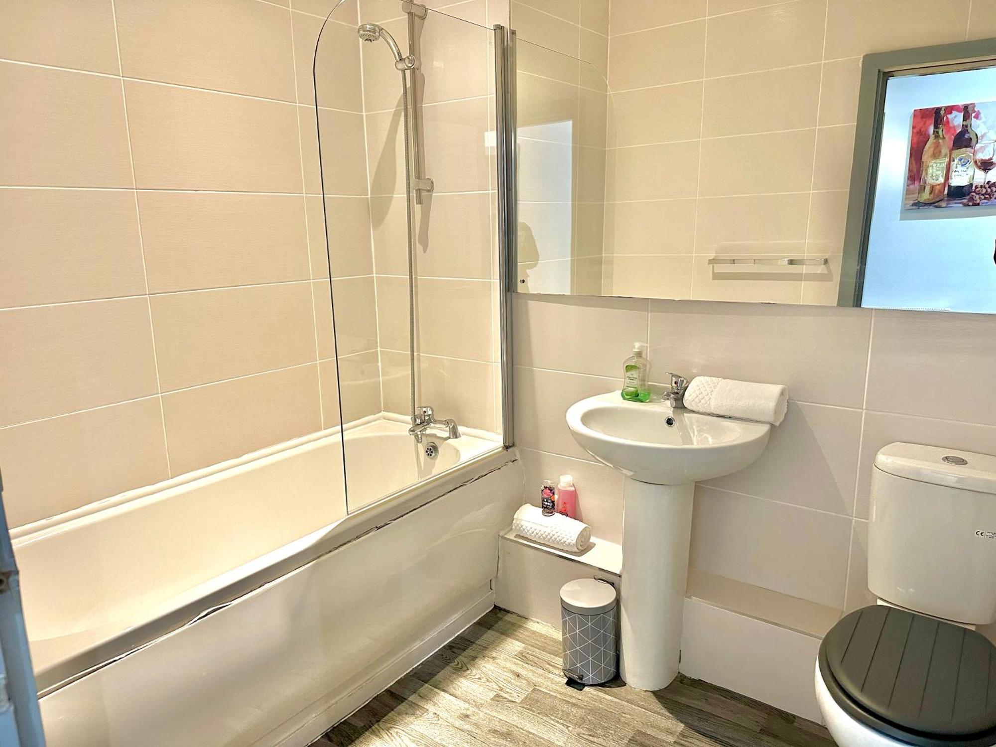 Winter Gardens Service 2 By Service Apartment