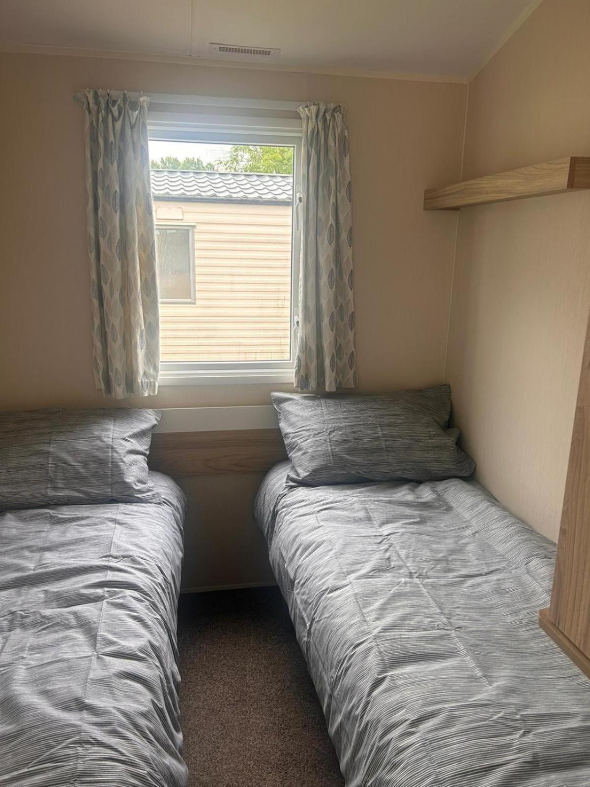 8 Berth Caravan Marton Mere Blackpool