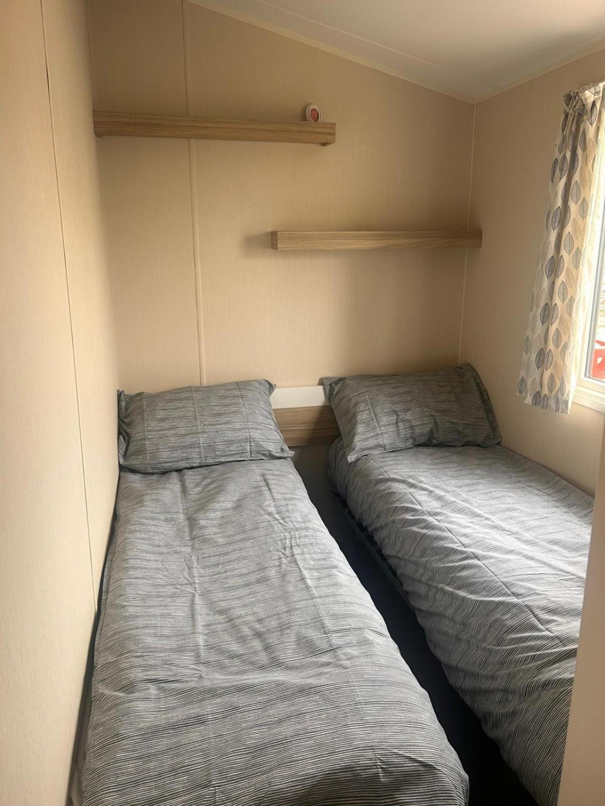 8 Berth Caravan Marton Mere Holiday park *