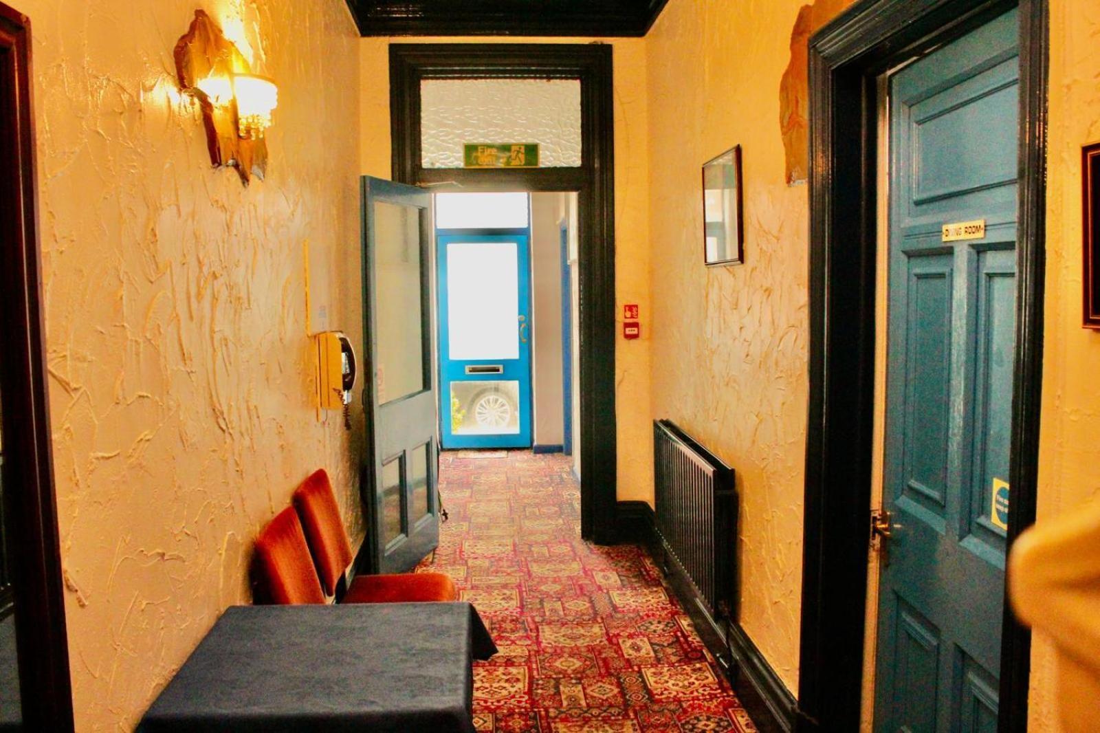 - Great Location, Comfortable Beds Hotel 4*