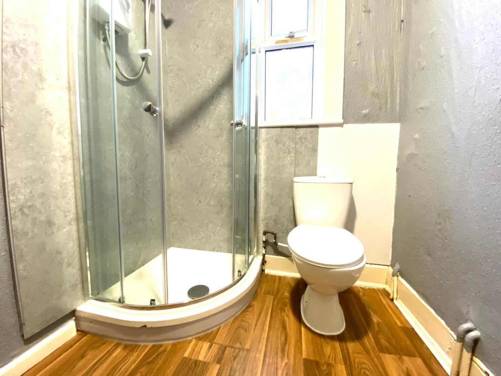 Hotel Seaside - Comfortable - Double, King & Super King Beds -