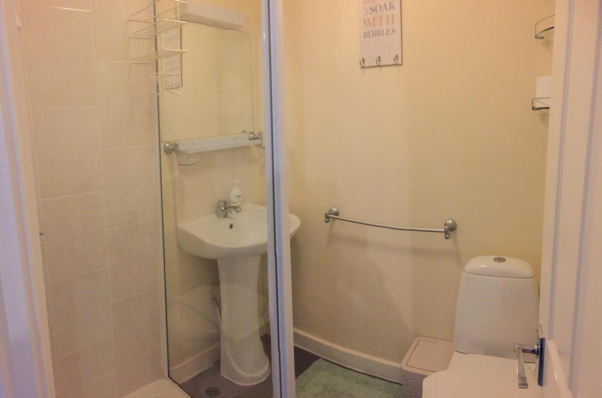 Four Seasons Guest house Blackpool