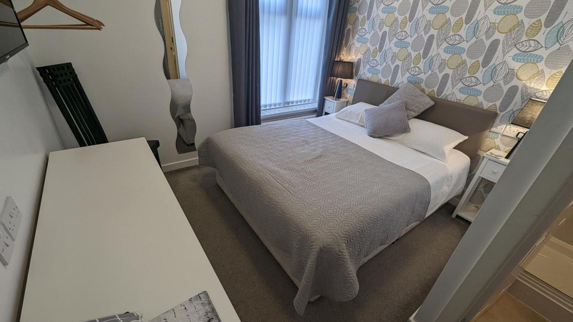 Four Seasons 3*
