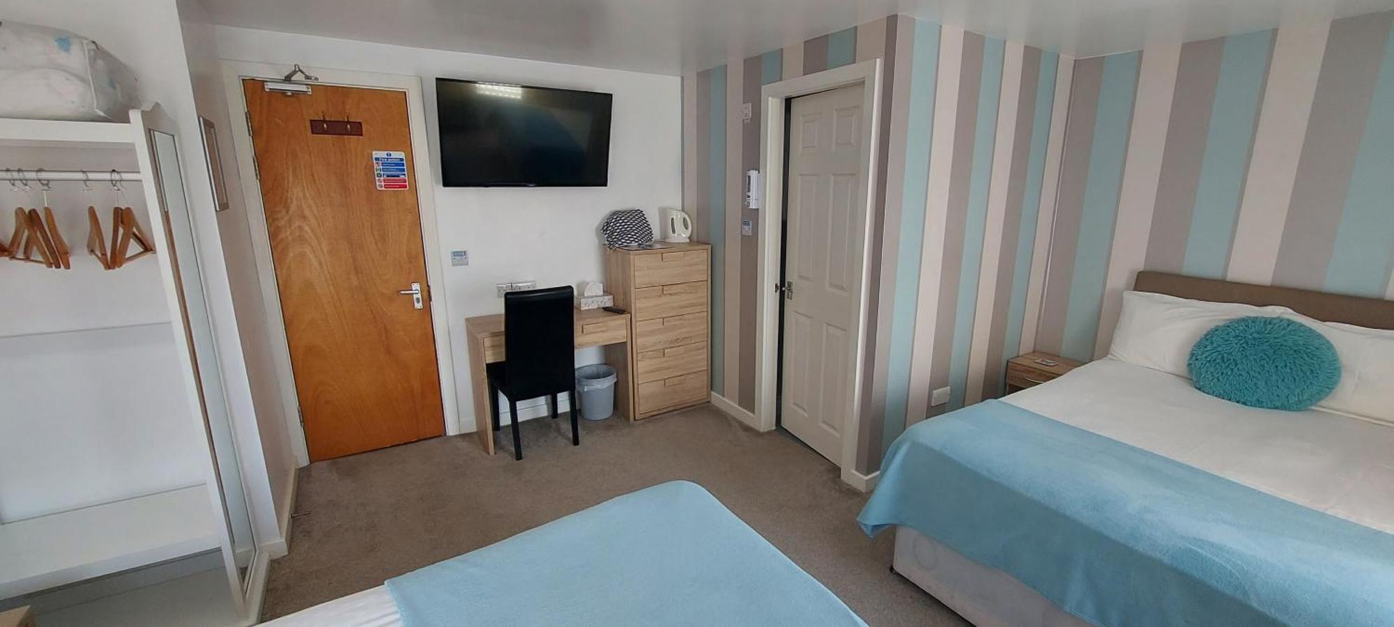 Four Seasons 3* Blackpool