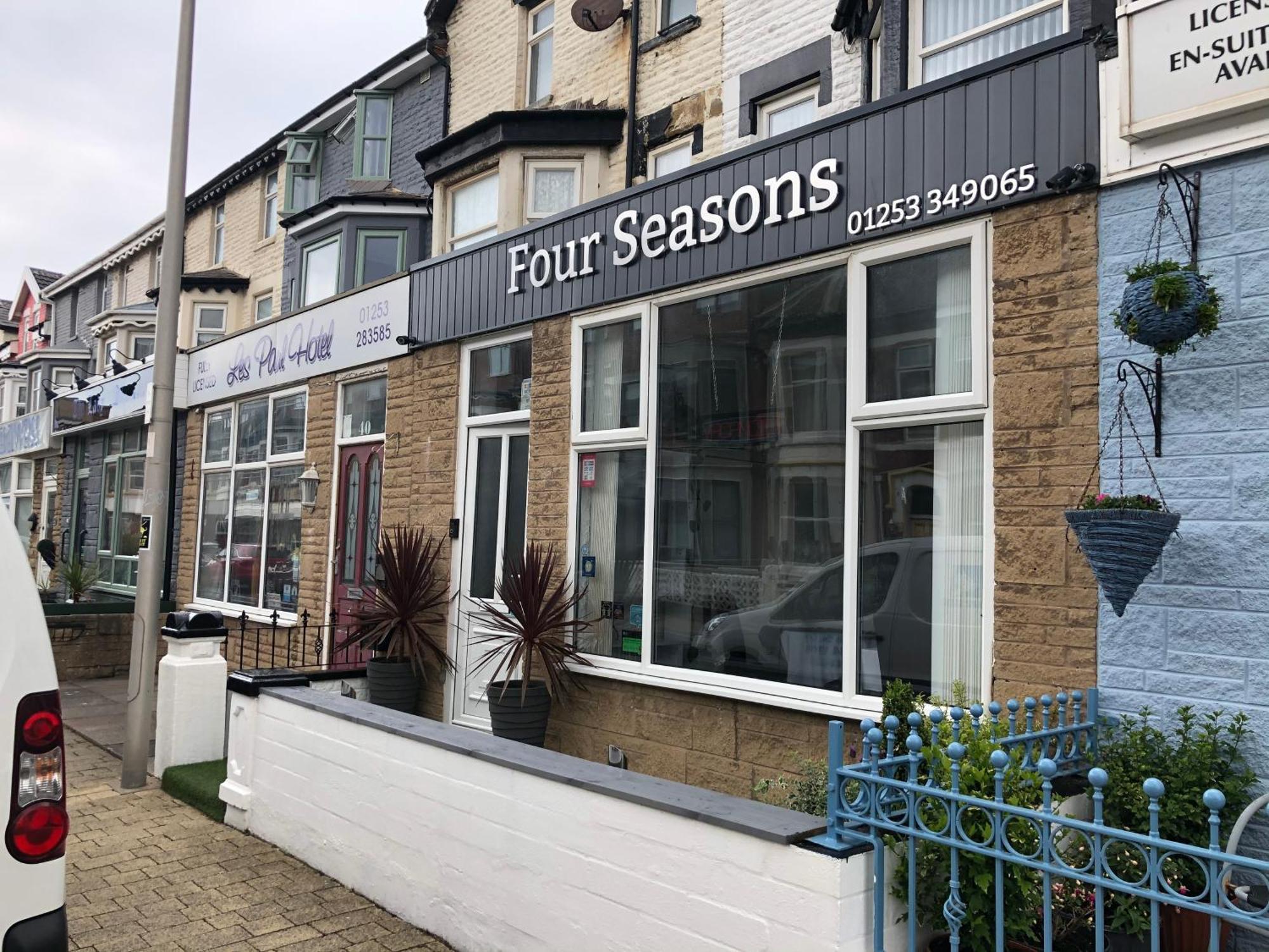 Four Seasons Guest house Blackpool