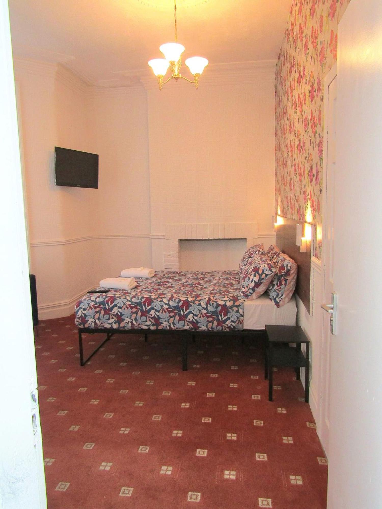 Belroy Hotel Blackpool