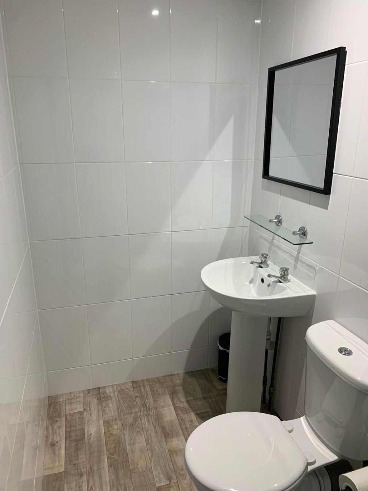 Hotel Woodhouse Fully Refurbished Quiet Family No Stag Or Hens Will Be Refused On Checkin