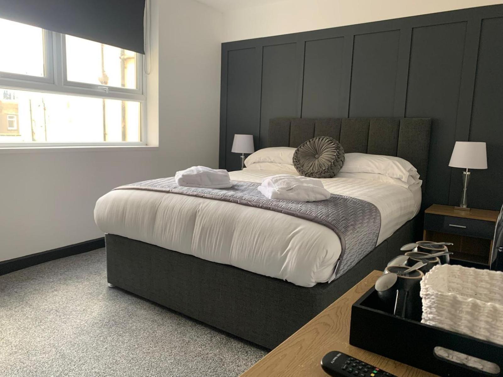 Hotel Woodhouse Fully Refurbished Quiet Family No Stag Or Hens Will Be Refused On Checkin 4*
