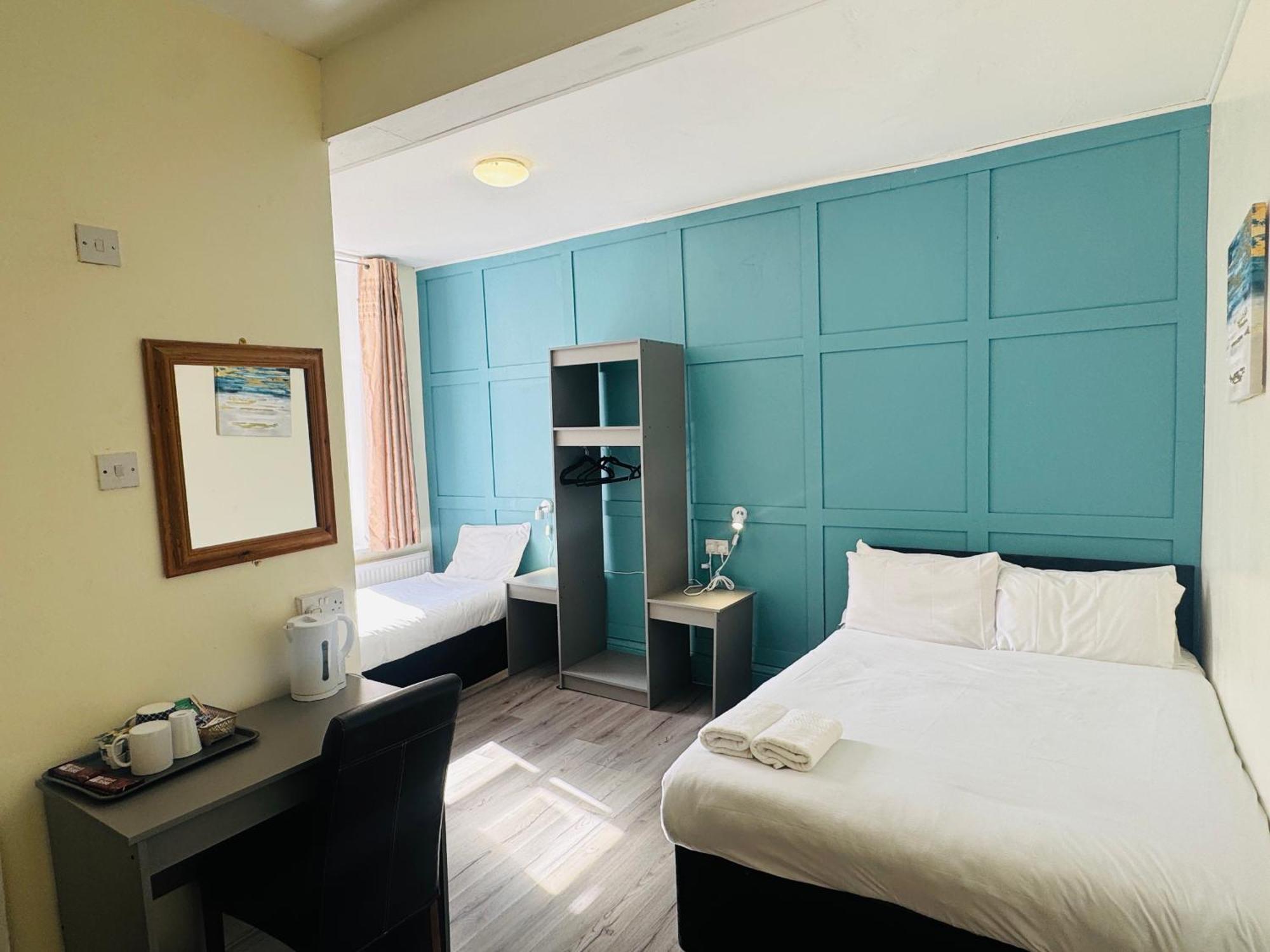 Calypso Hotel 2*
