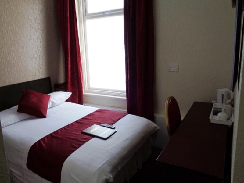 Novello 3* Blackpool
