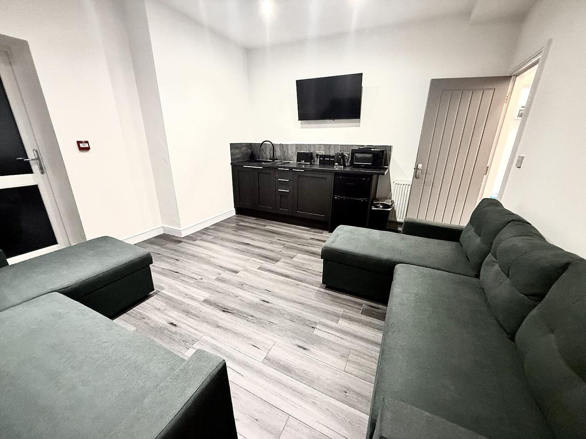 Hornby Luxury Hot Tub And Jacuzzi Apartment Blackpool