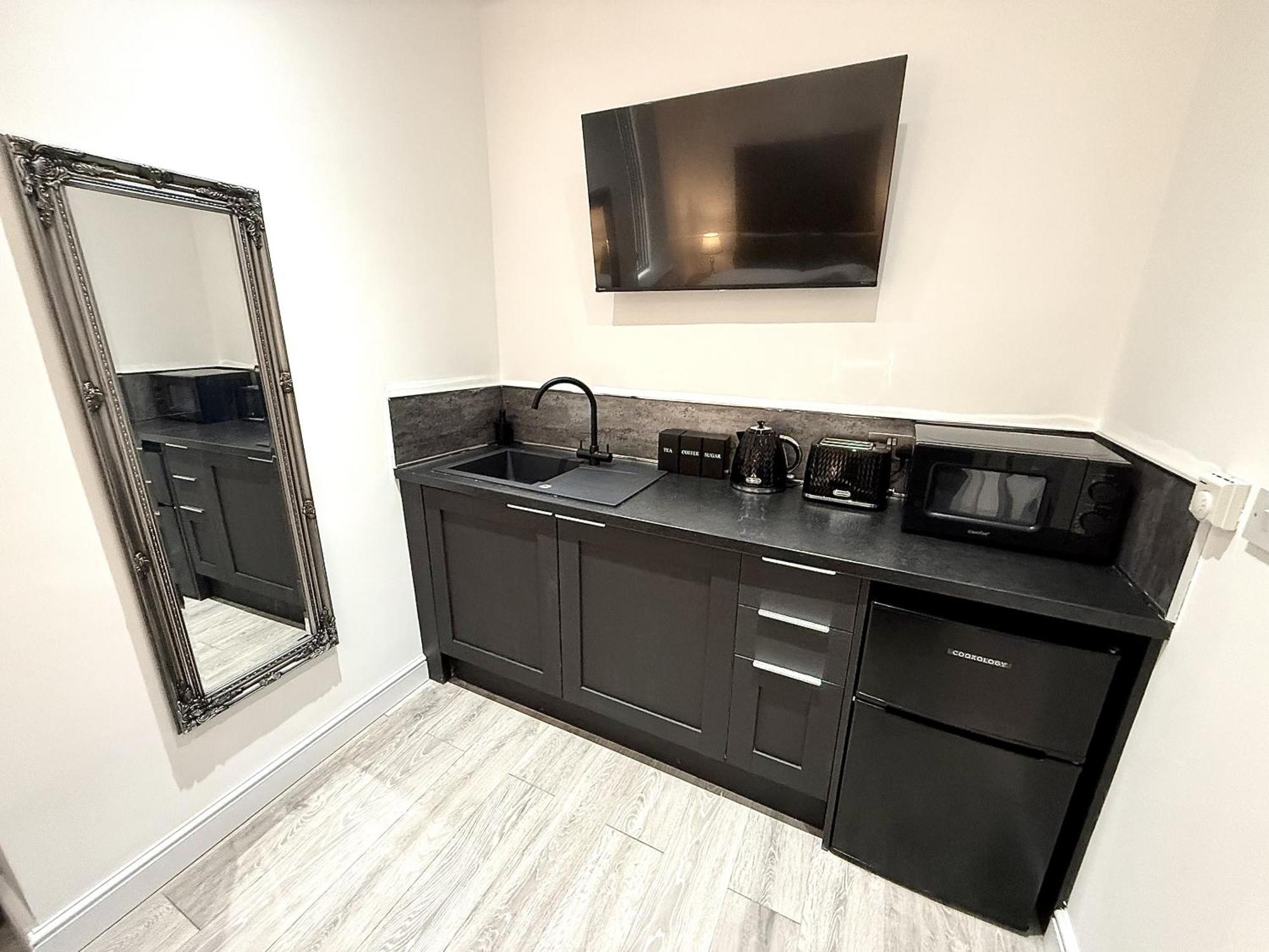 Apartment Hornby Luxury Hot Tub And Jacuzzi
