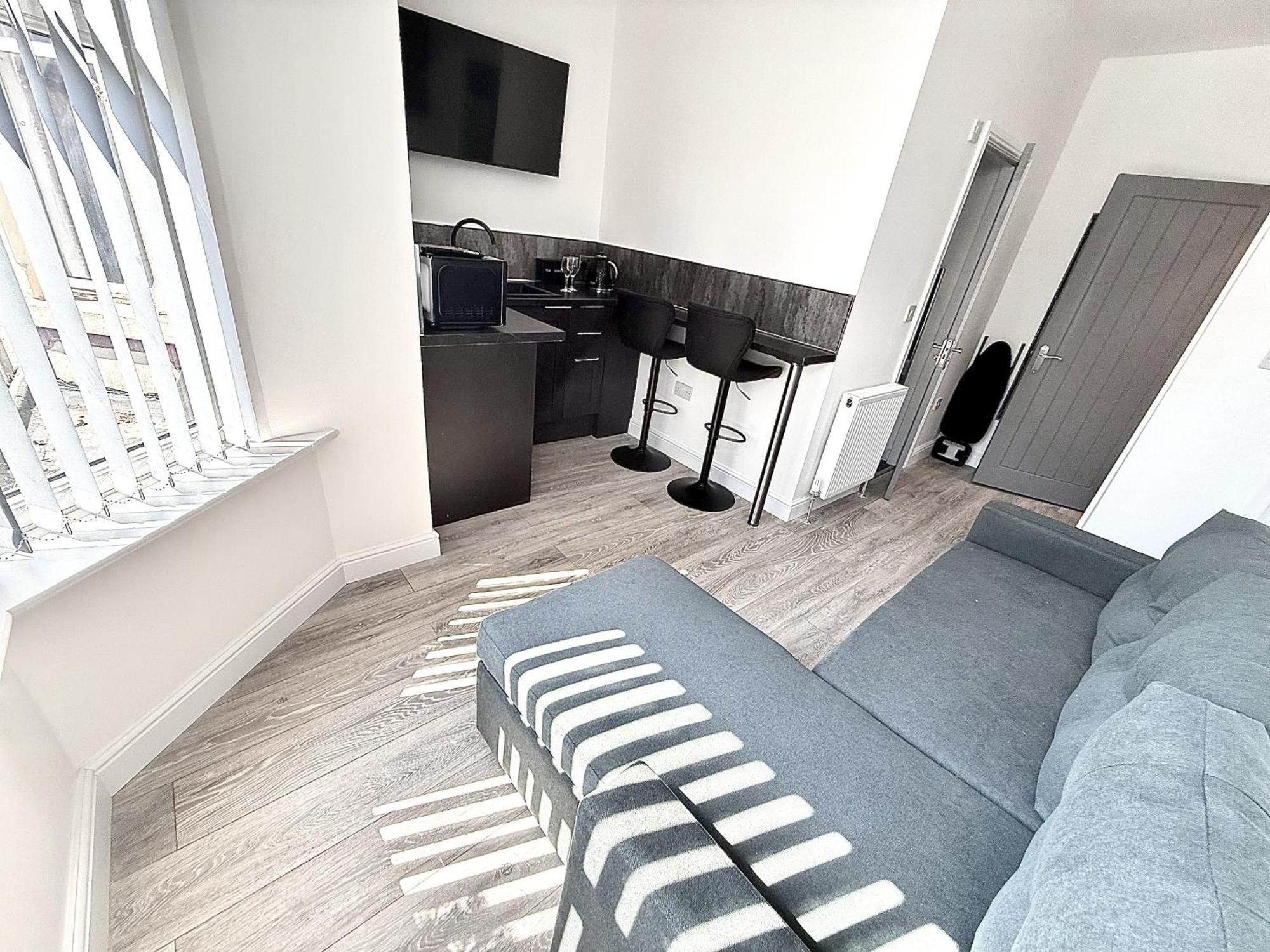 Apartment Hornby Luxury Hot Tub And Jacuzzi