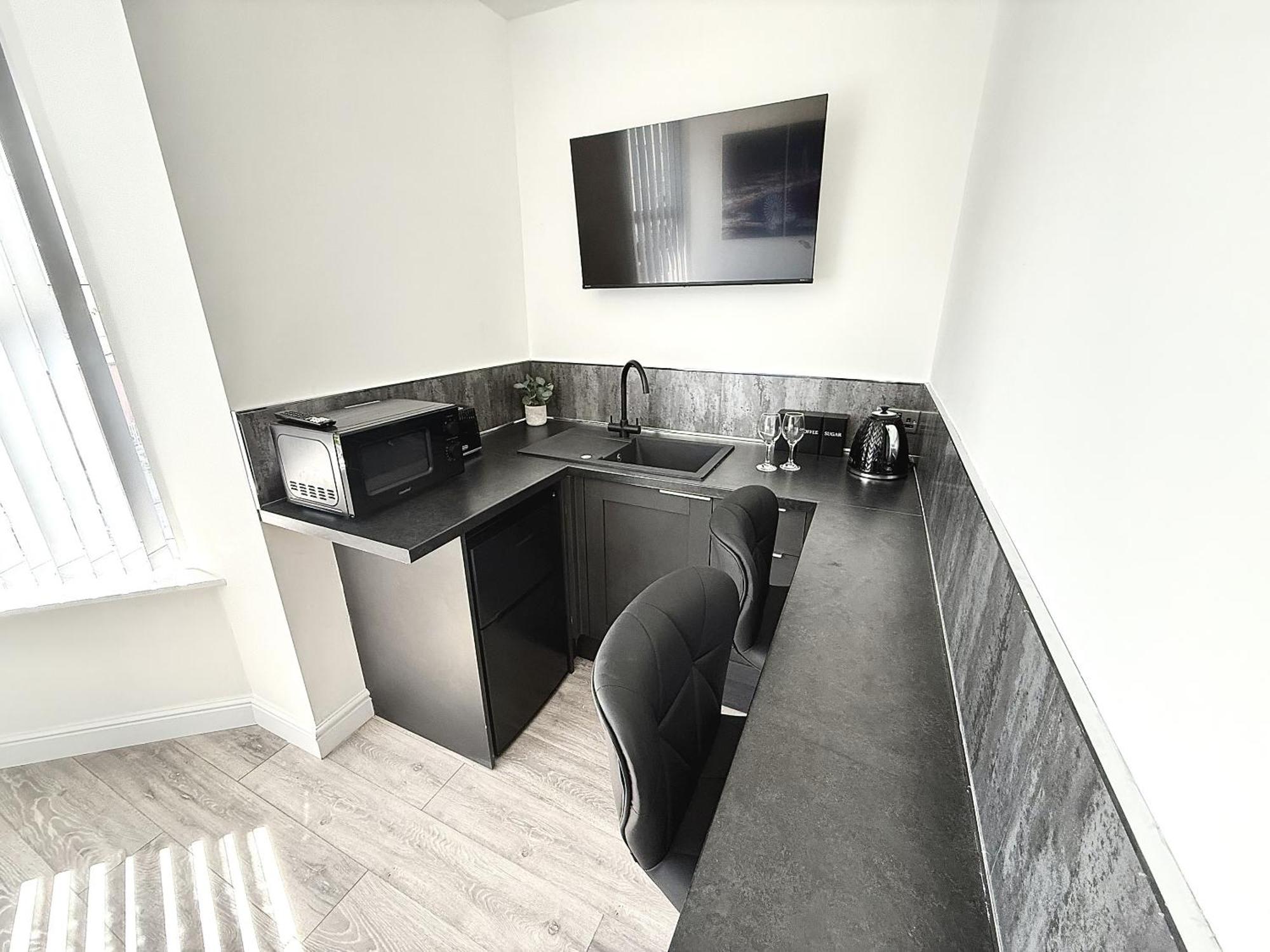 Hornby Luxury Hot Tub And Jacuzzi Apartment *