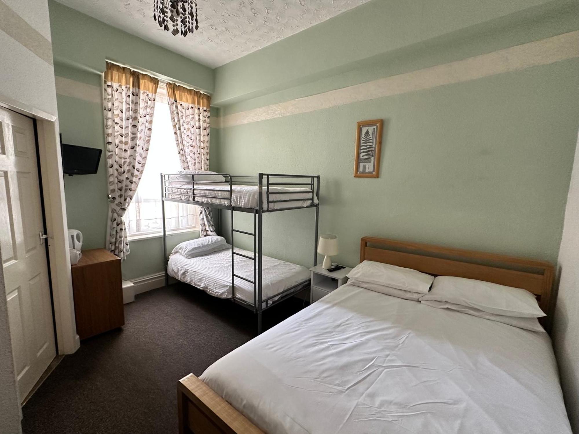 Alondra Bed & Breakfast 3*