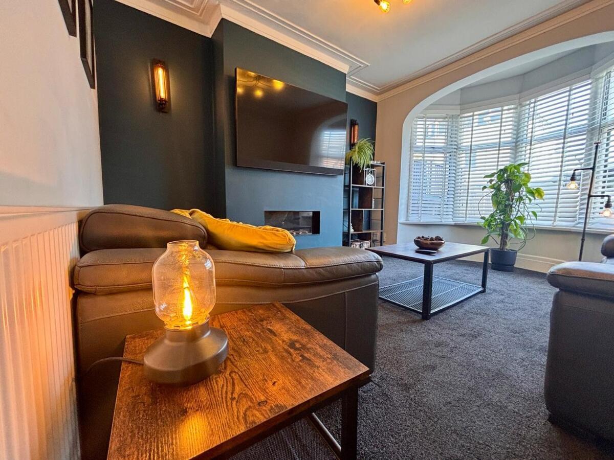 Crescent House, Pleasure * Blackpool