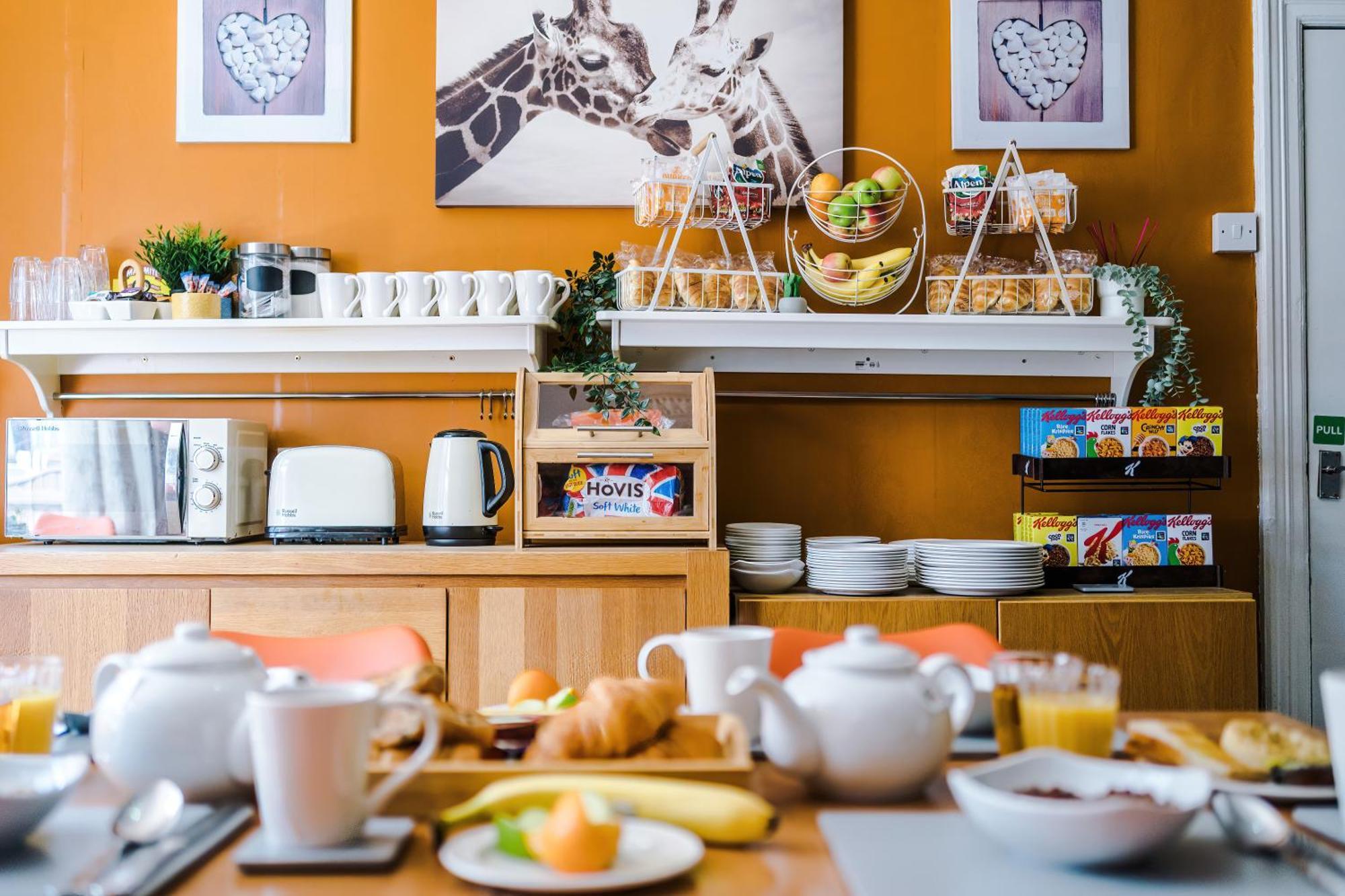 Bed & Breakfast Pebbles Blackpool