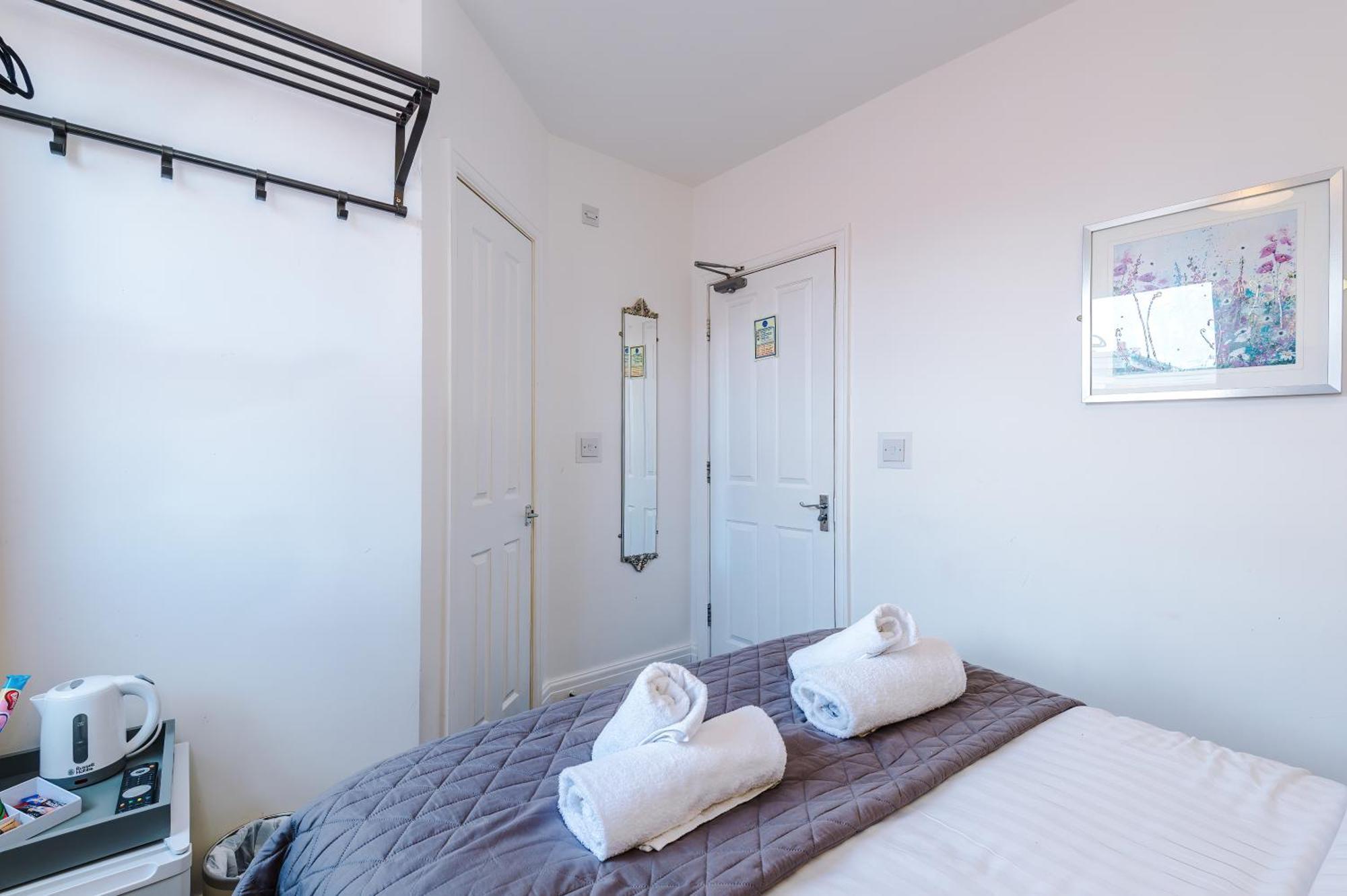 Bed & Breakfast Pebbles Blackpool