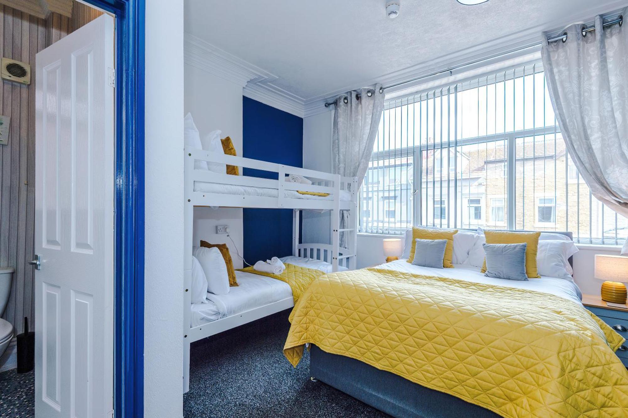 Bed & Breakfast Pebbles *
