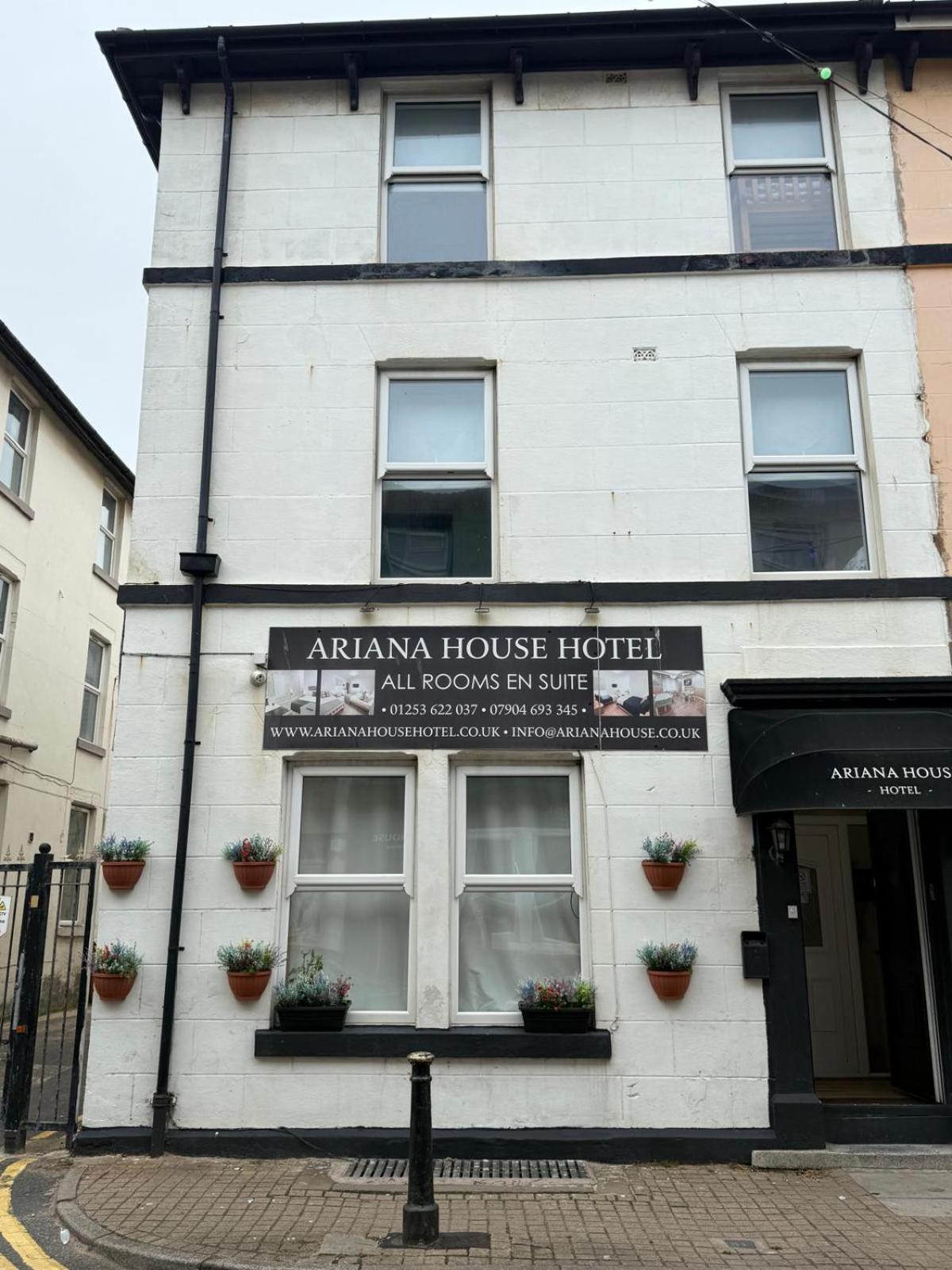 Ariana House Hotel-families And Couples Only Guest house Blackpool