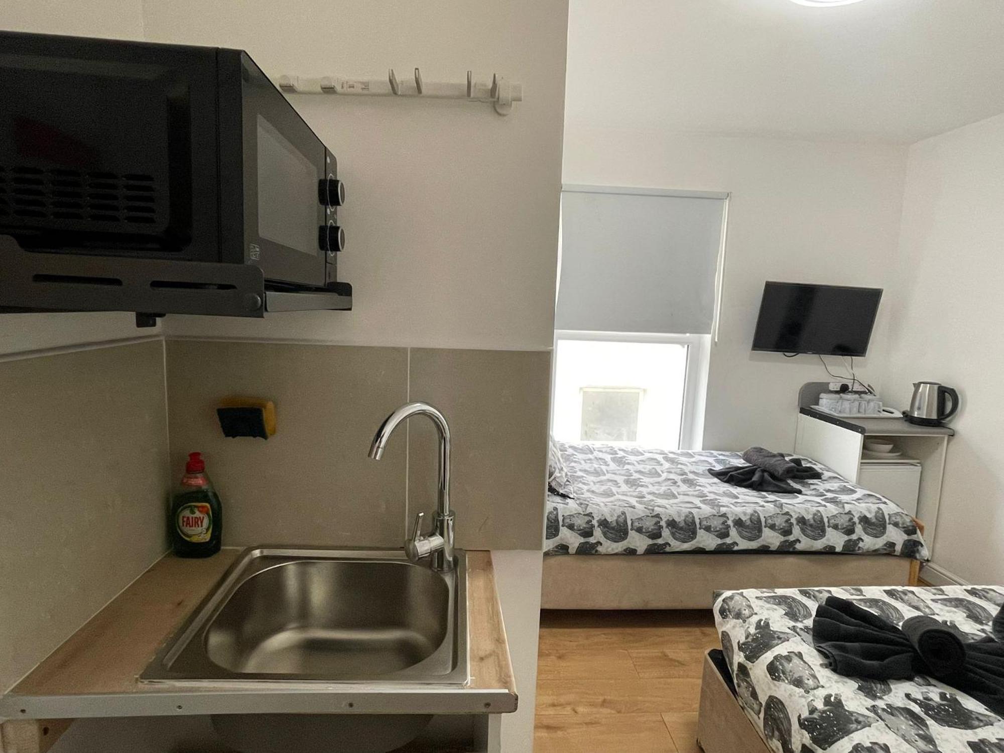 Ariana House Hotel-families And Couples Only Guest house Blackpool