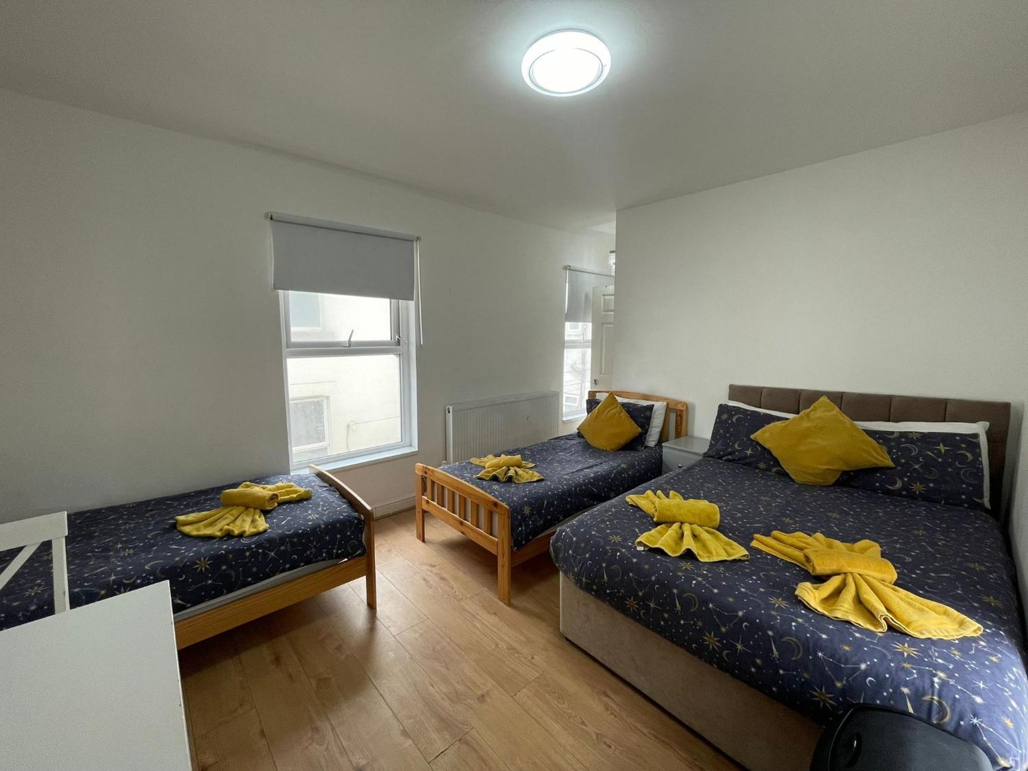 Ariana House Hotel-families And Couples Only Guest house Blackpool