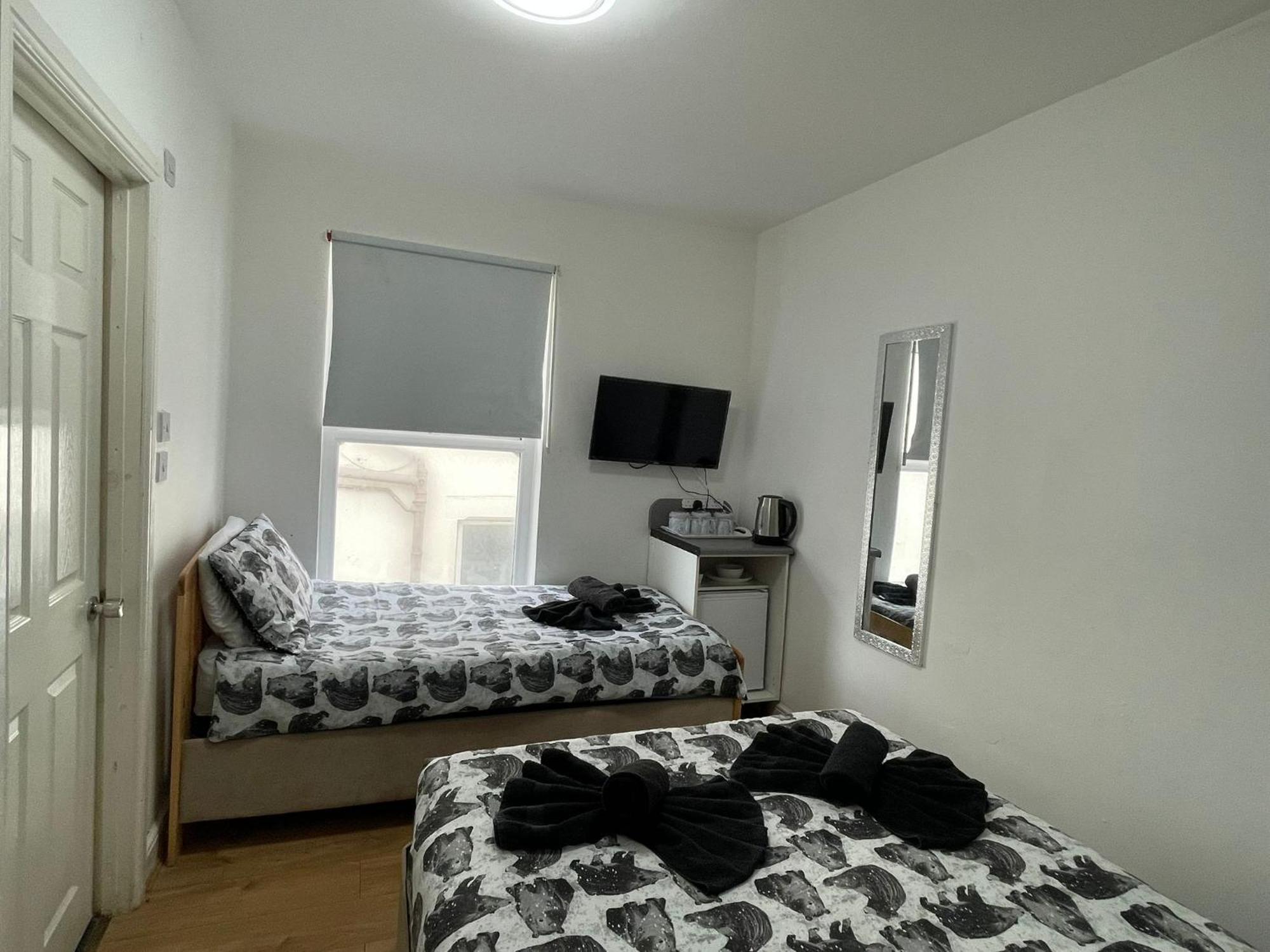 Ariana House Hotel-families And Couples Only * Blackpool